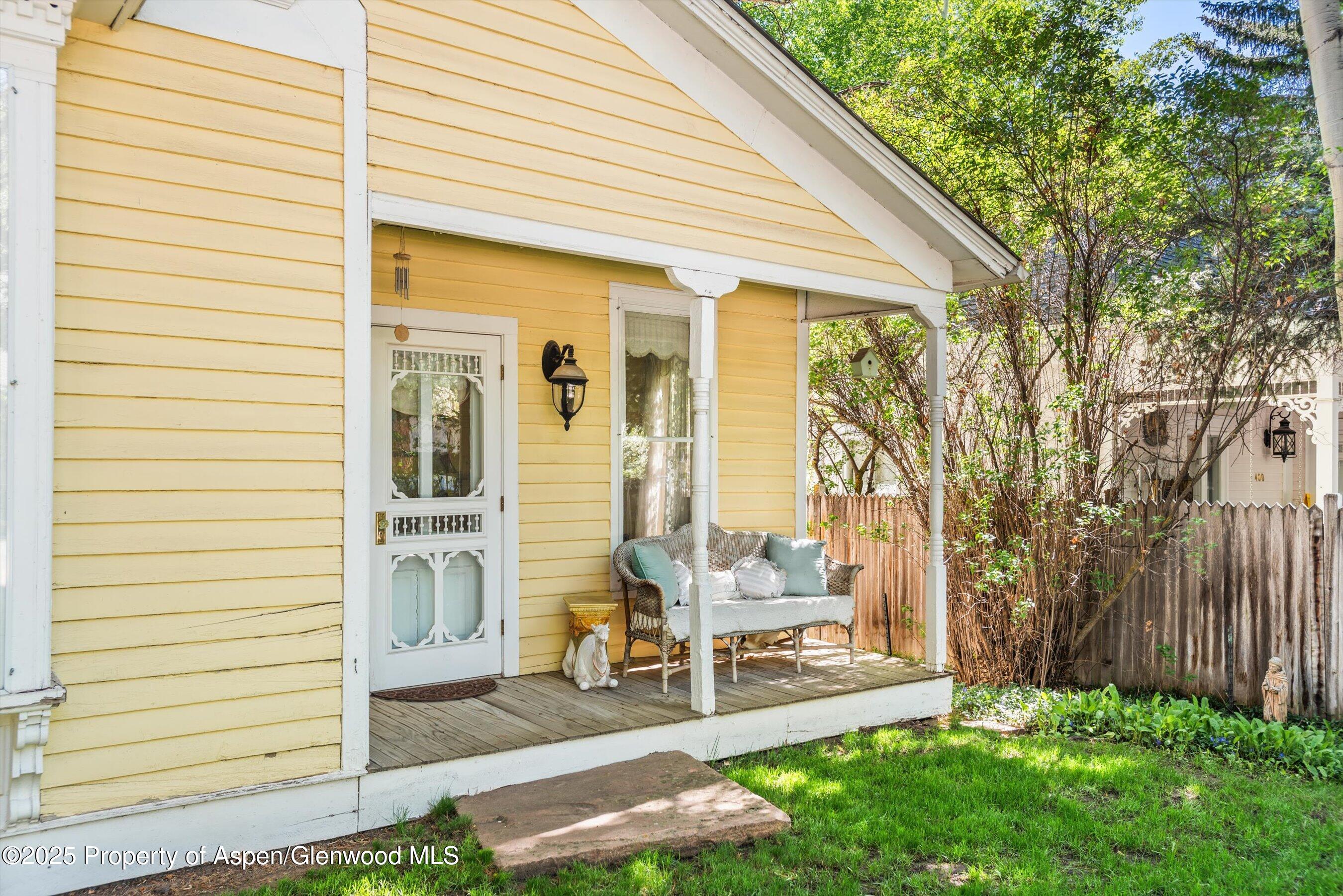 406 W Smuggler Street Aspen CO 81611