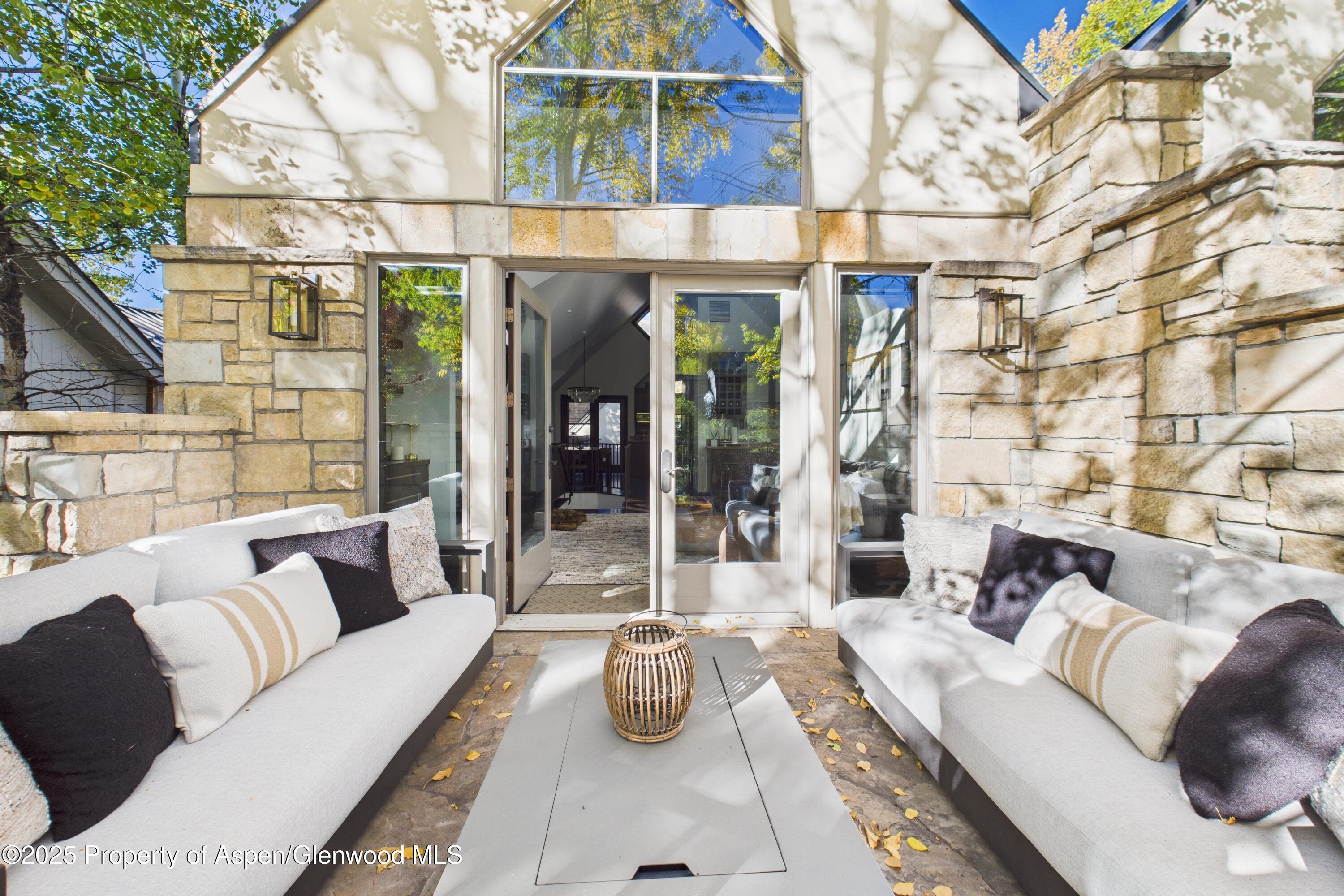 910 E Cooper Avenue Aspen CO 81611