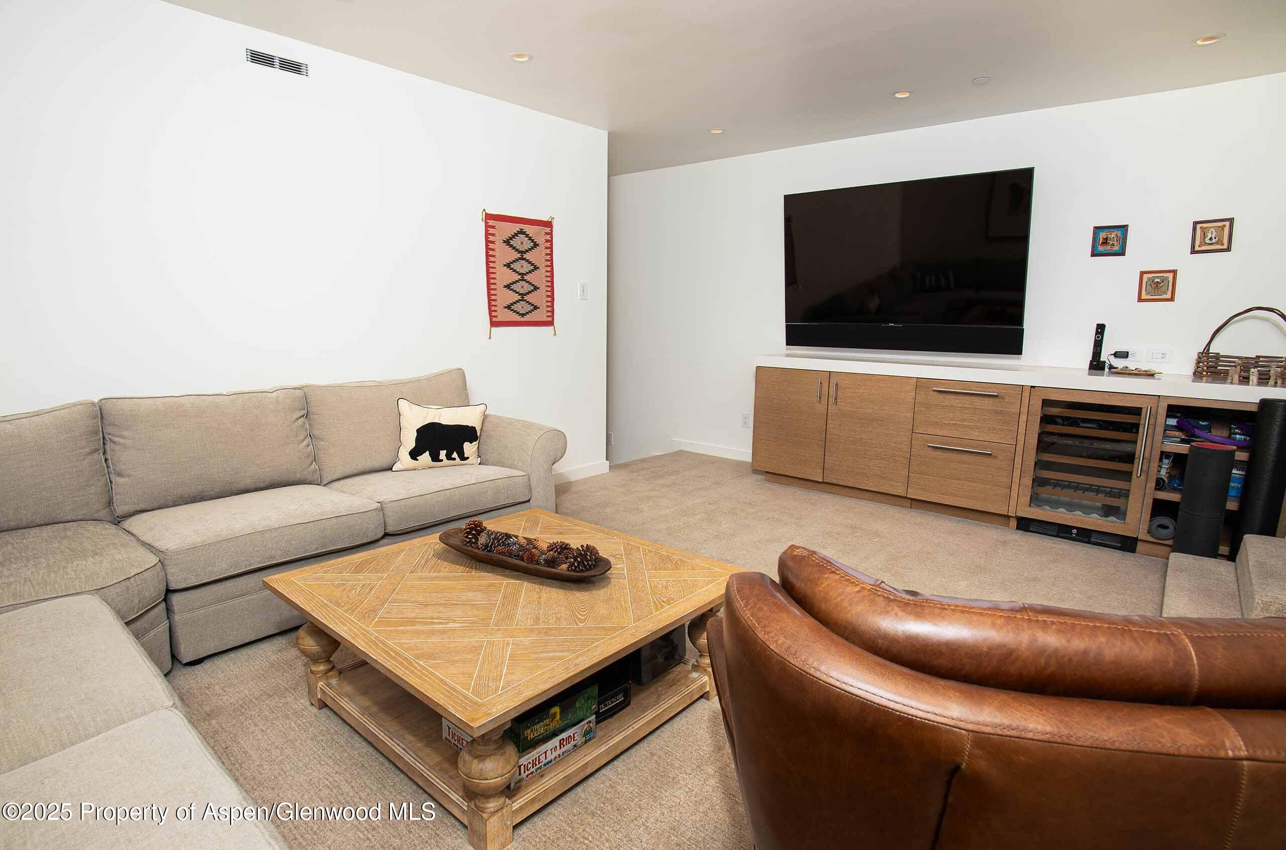 1018 E Hyman Avenue Aspen CO 81611