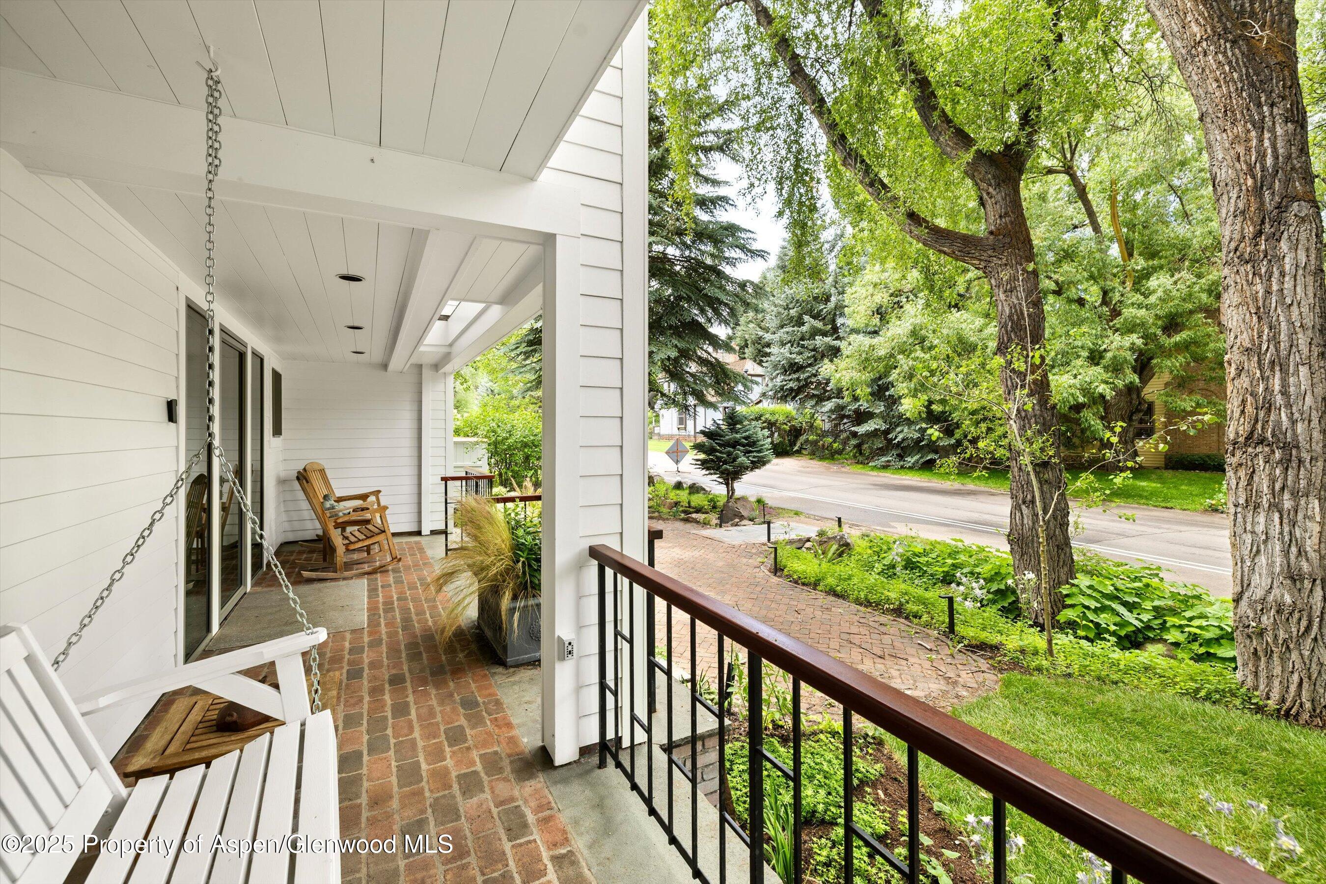 437 W Smuggler Street Aspen CO 81611