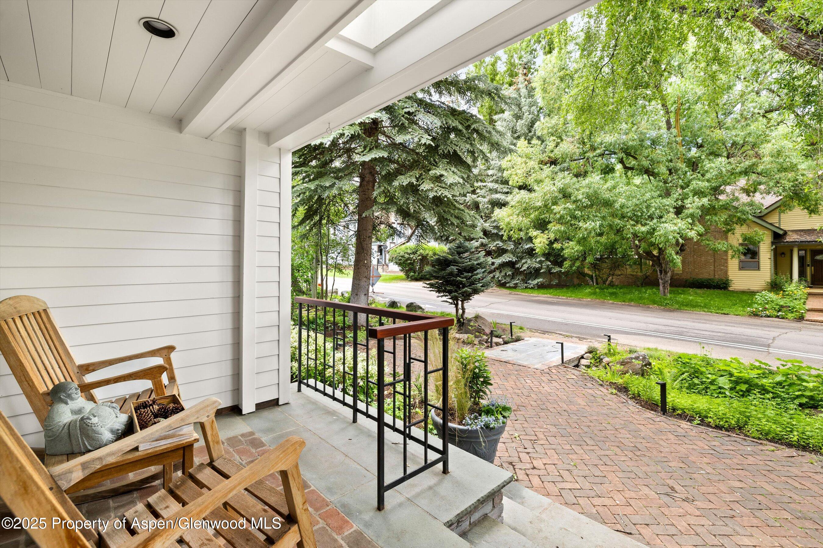 437 W Smuggler Street Aspen CO 81611