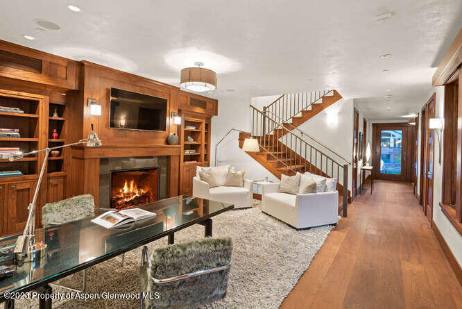 719 E Hopkins Avenue Aspen CO 81611