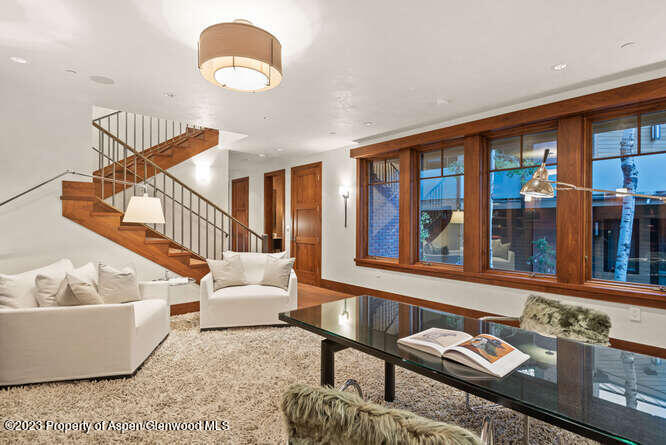 719 E Hopkins Avenue Aspen CO 81611