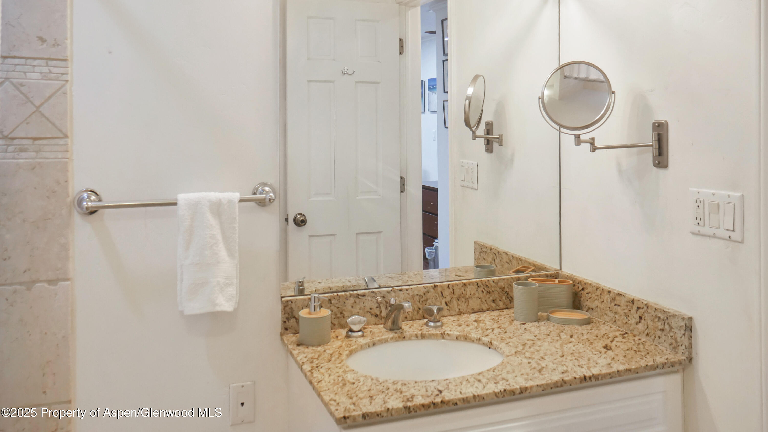 100 E Dean Street Aspen CO 81611