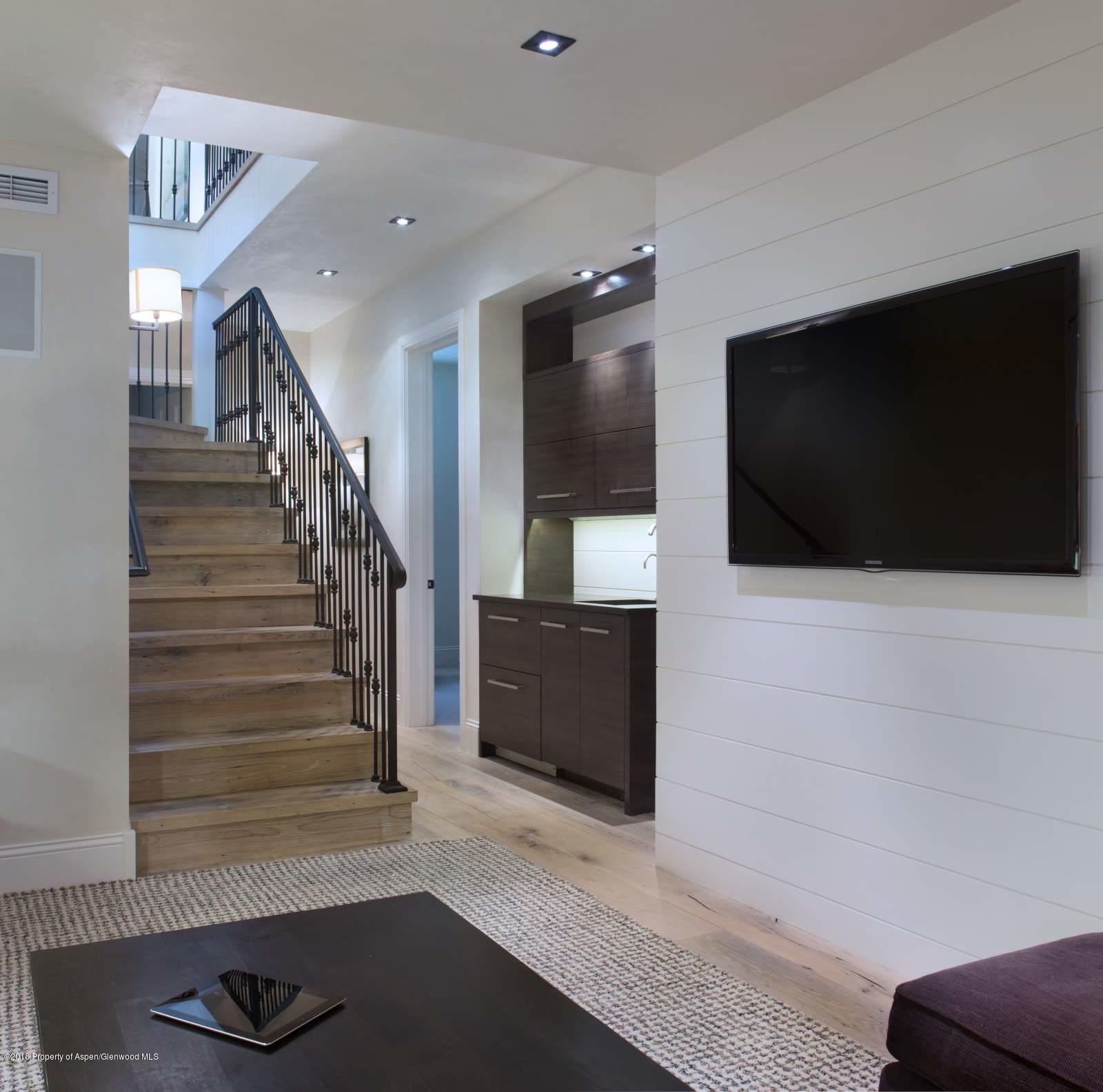 135 W Hopkins Avenue Aspen CO 81611