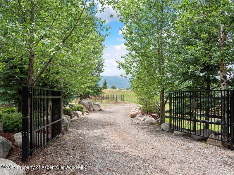 26 Bunker Loop Aspen CO 81611