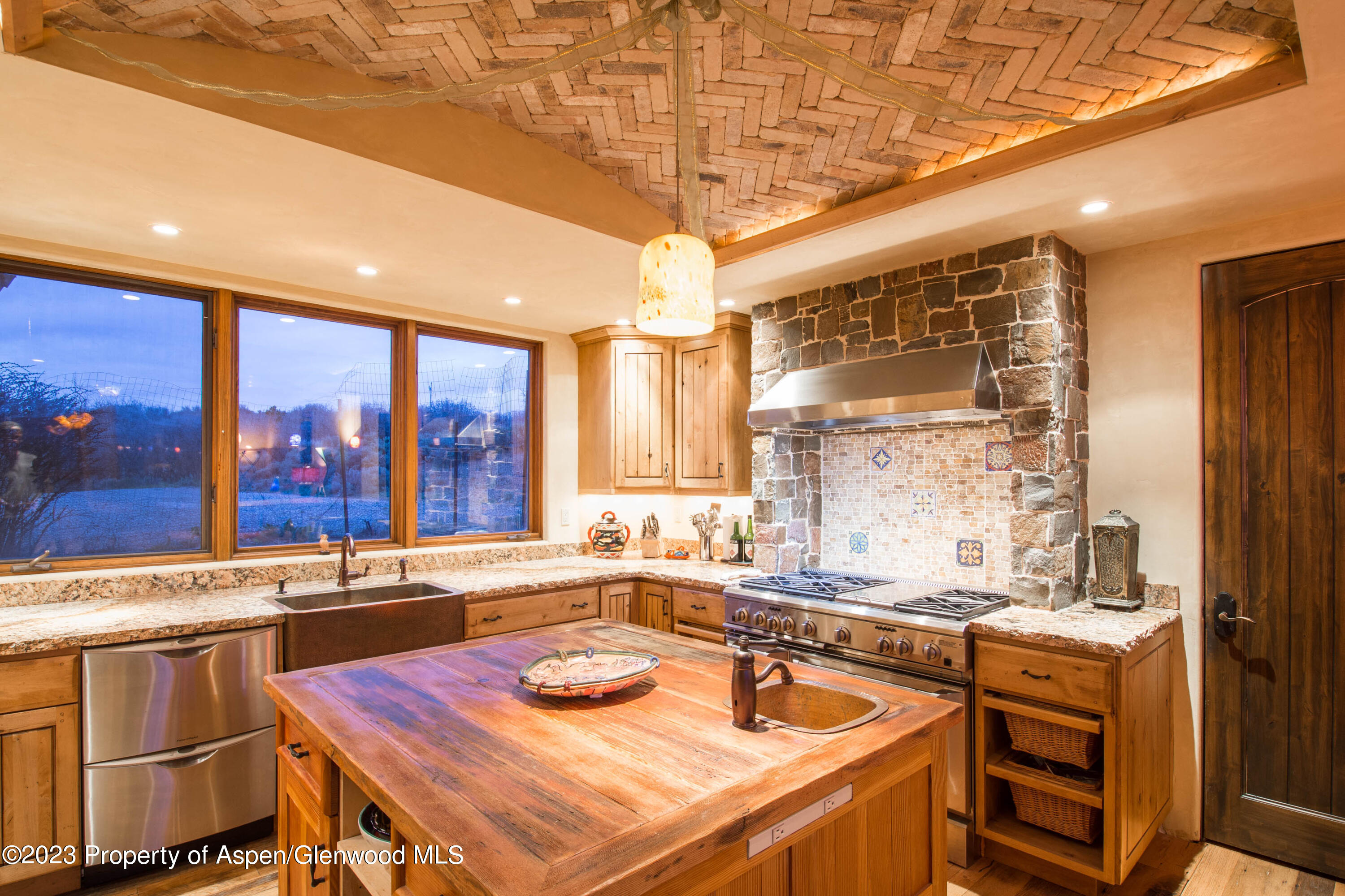 712 Buck Point Road Carbondale CO 81623