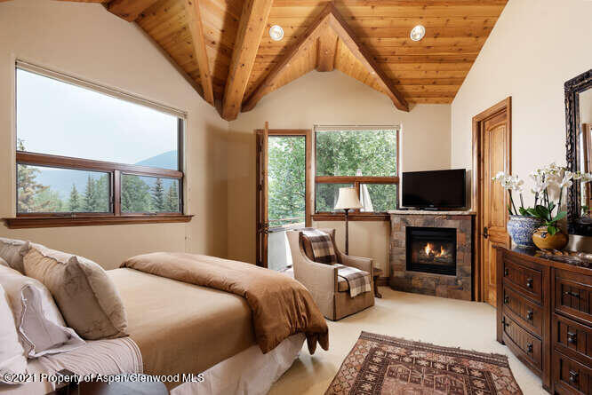 1243 E Cooper Street Aspen CO 81611