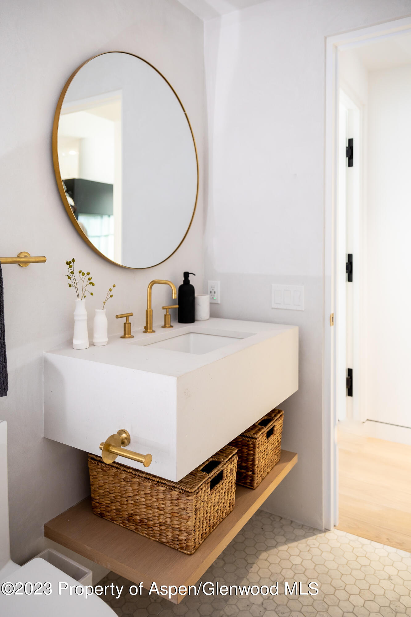 125 W Main Street Aspen CO 81611