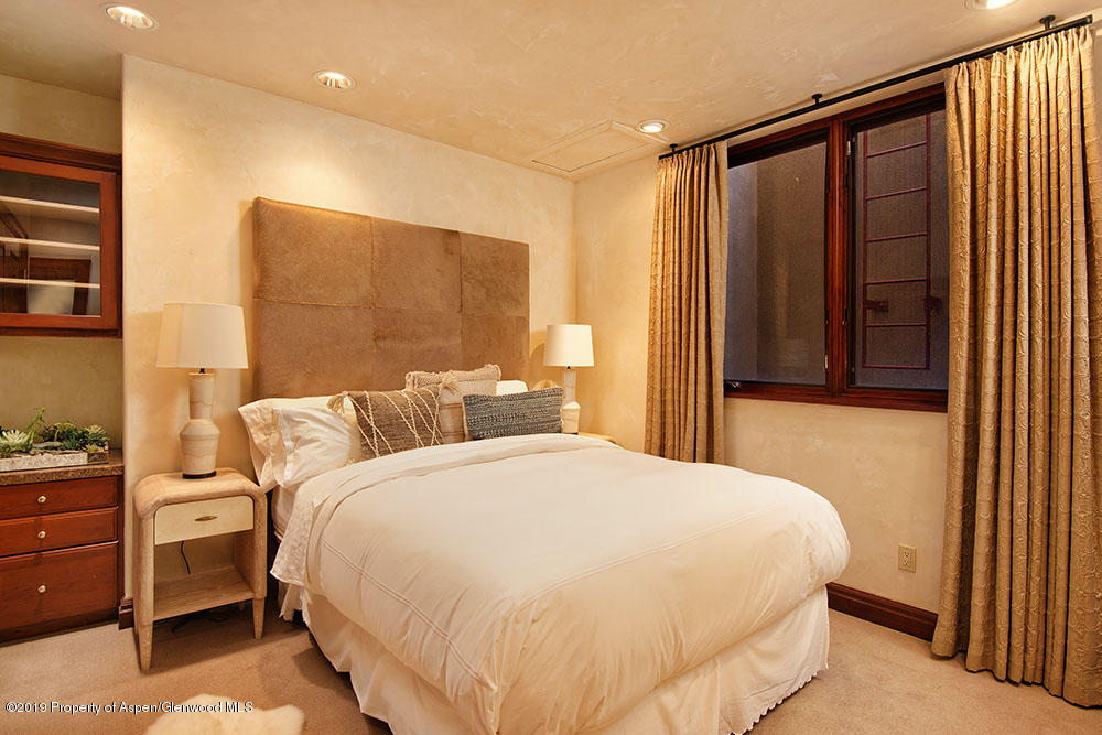 945 E Cooper Avenue Aspen CO 81611