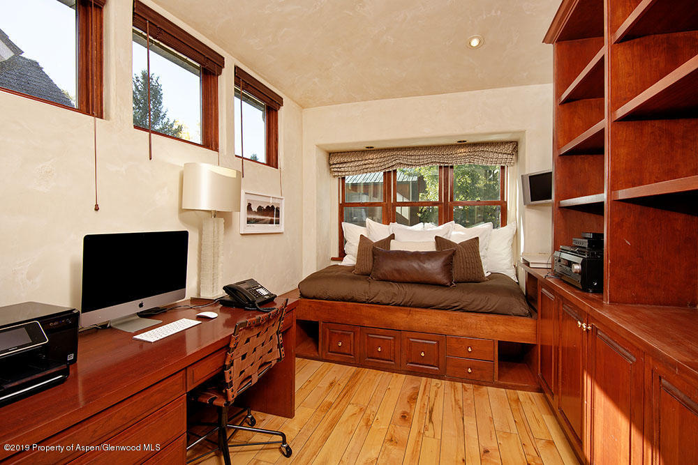 945 E Cooper Avenue Aspen CO 81611