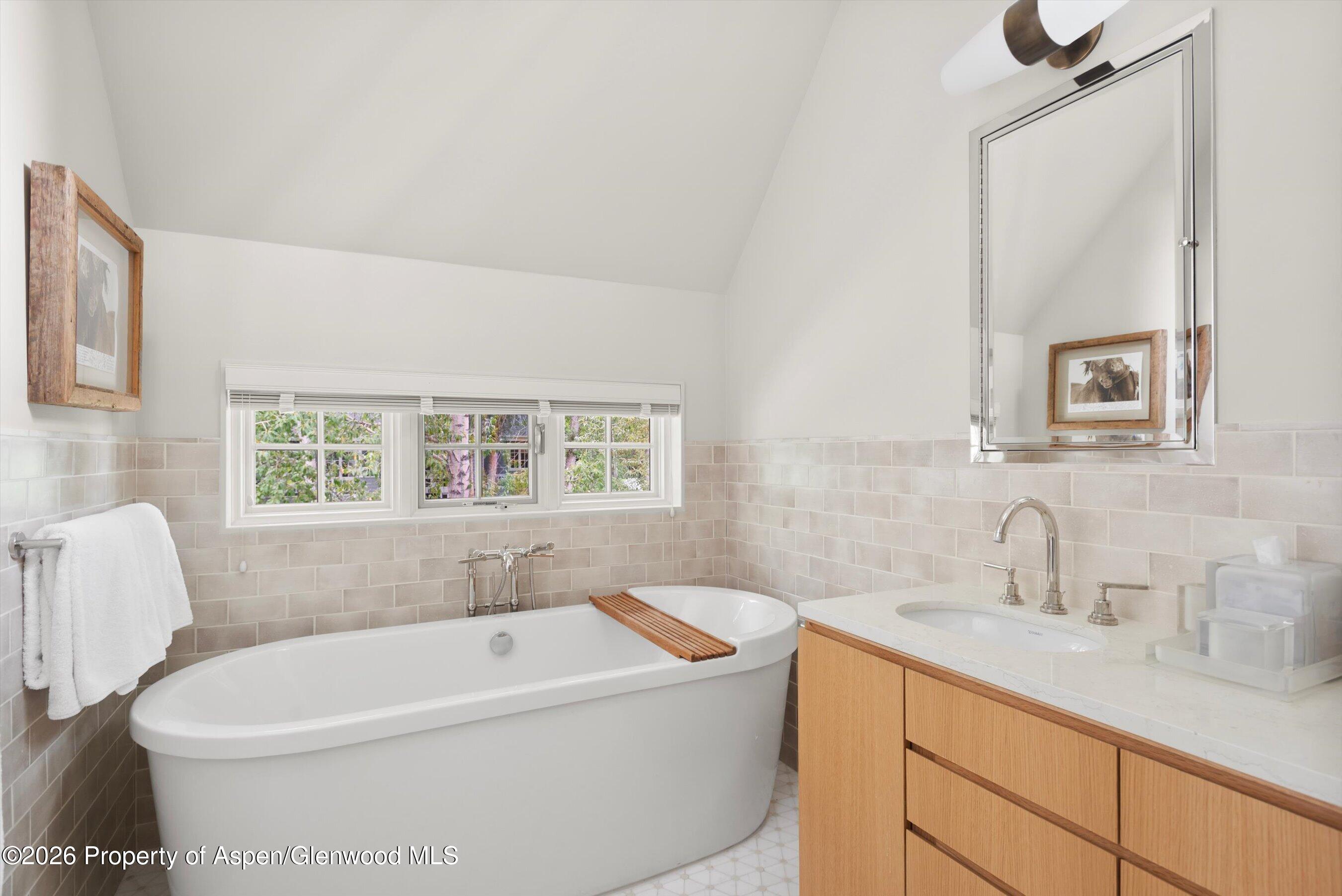 629 W Smuggler Street Aspen CO 81611