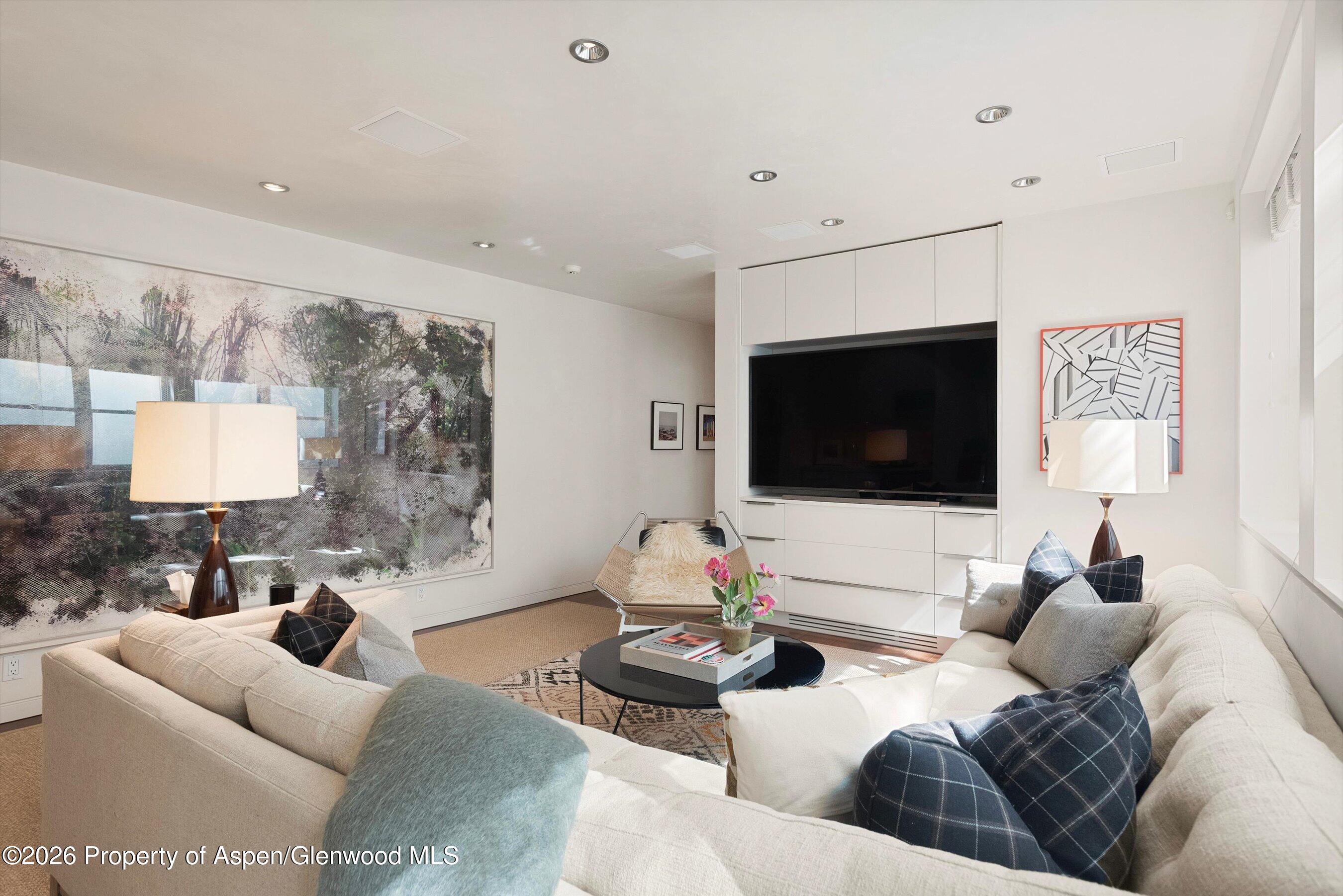 629 W Smuggler Street Aspen CO 81611