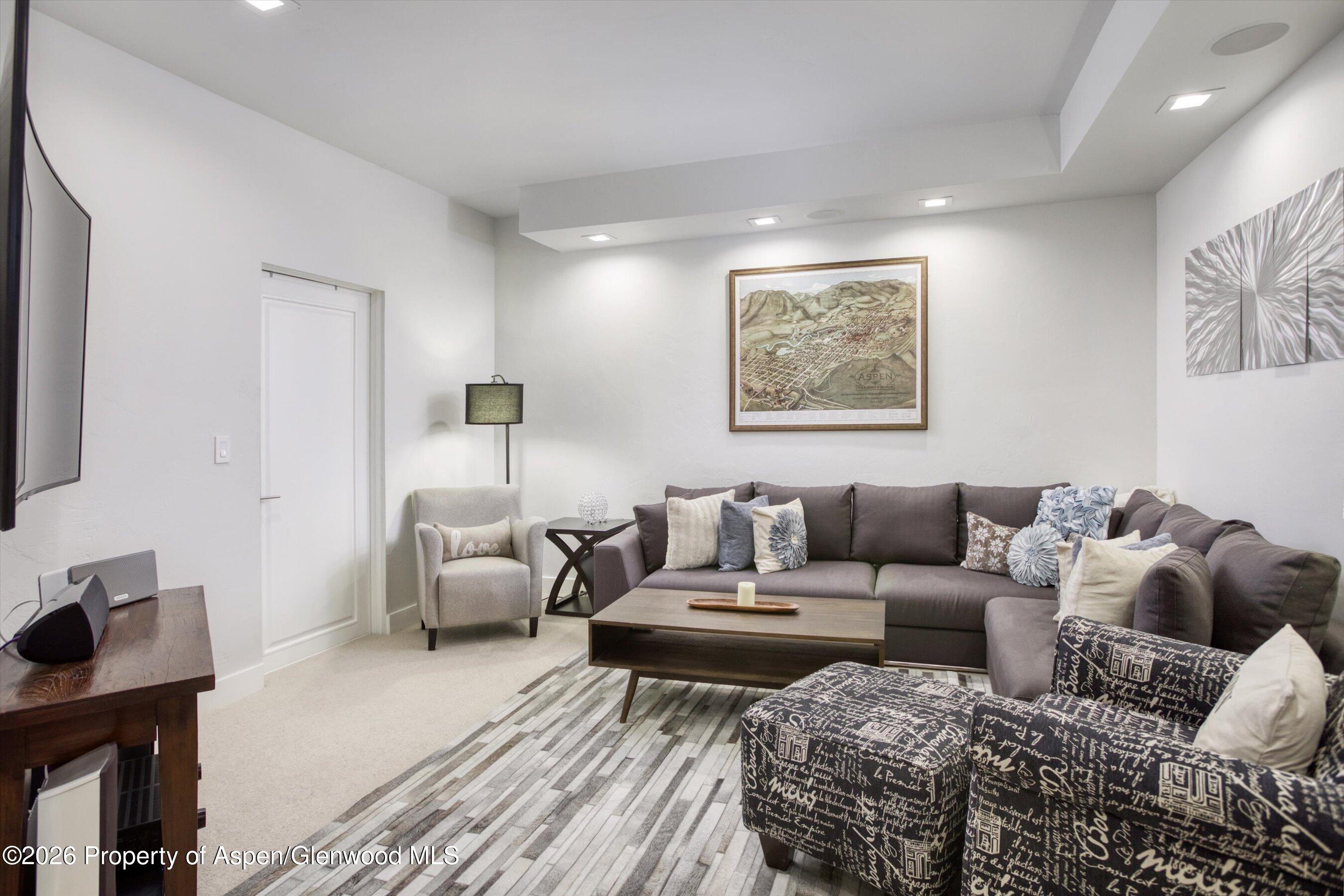 736 W Smuggler Street Aspen CO 81611