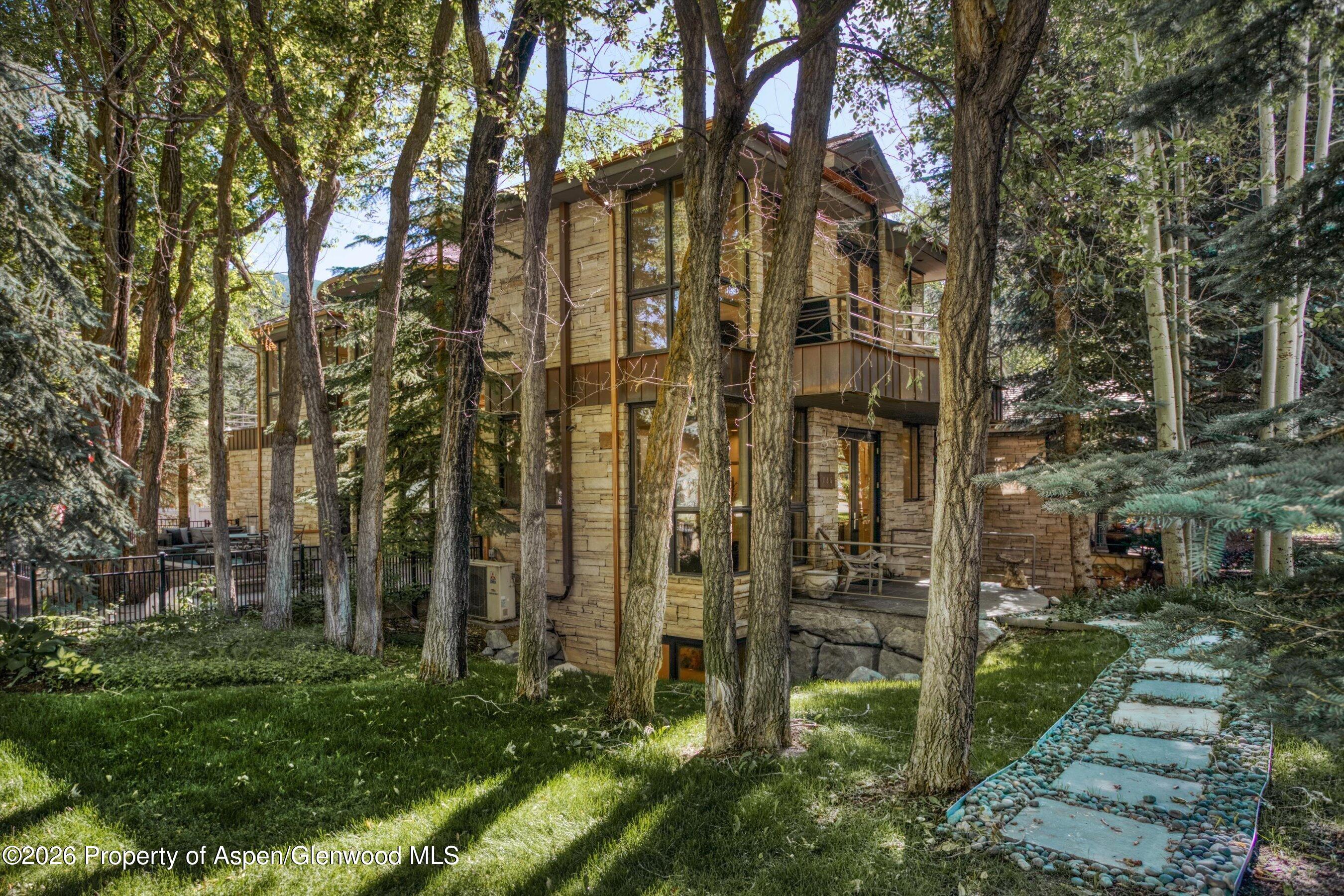 736 W Smuggler Street Aspen CO 81611
