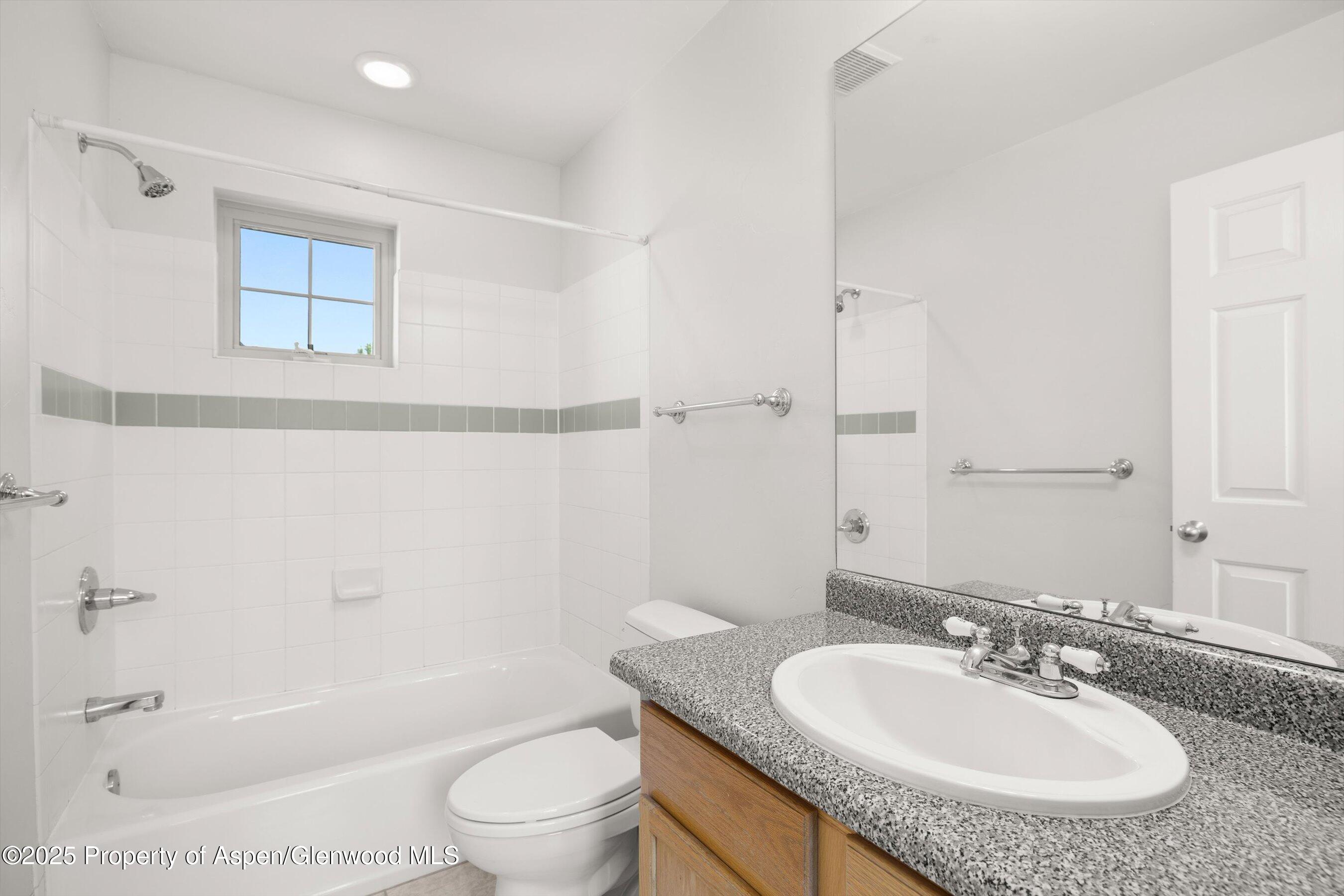 528 Lake Court Basalt CO 81621