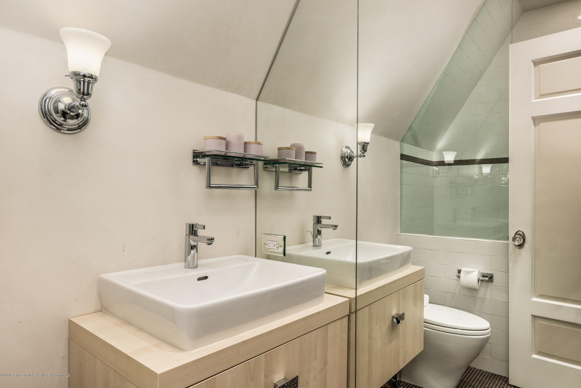 202 N Monarch Street Aspen CO 81611