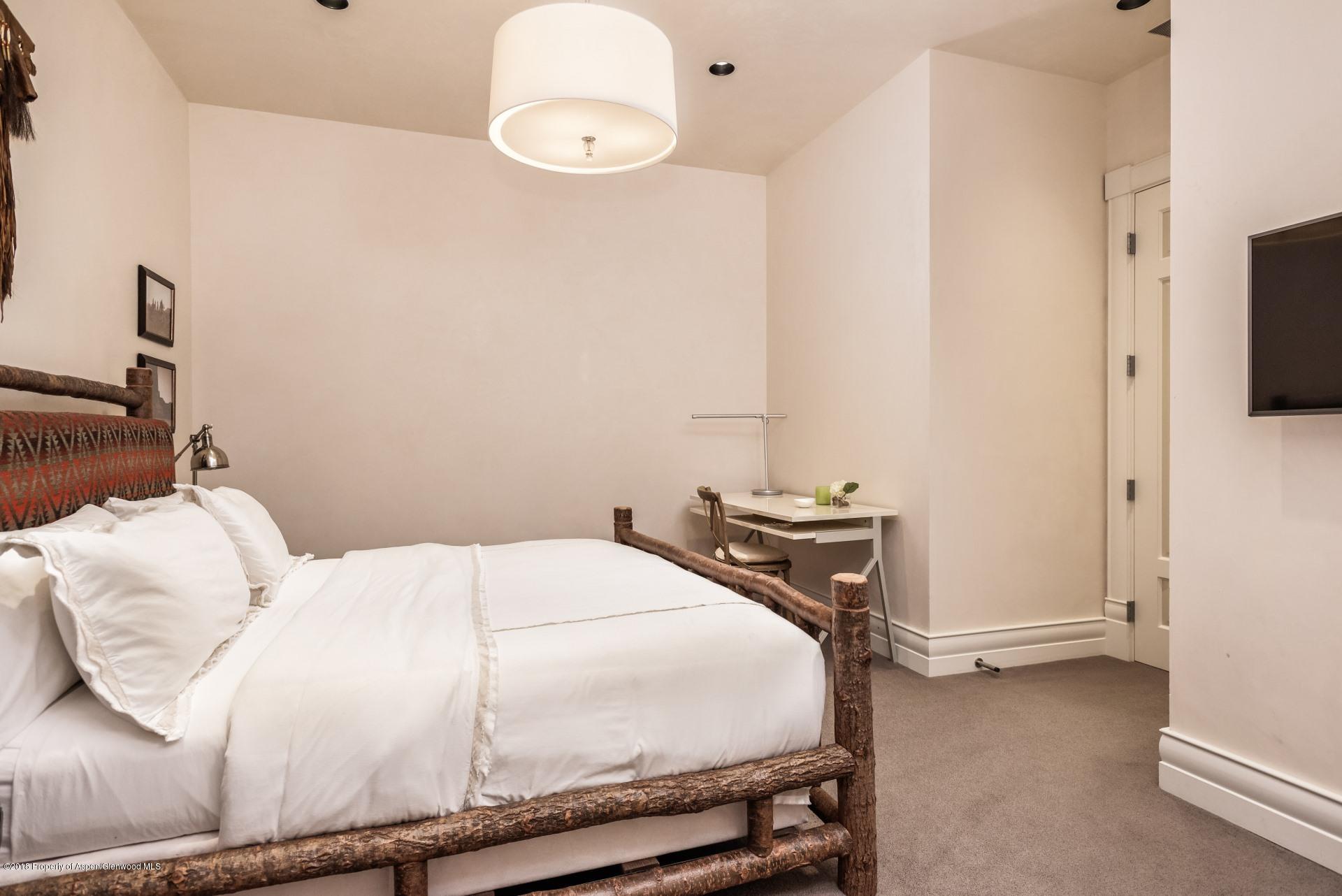 202 N Monarch Street Aspen CO 81611