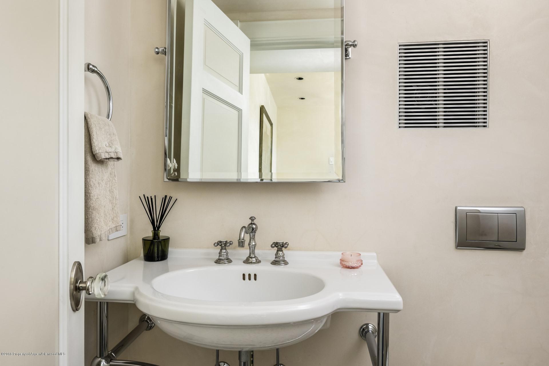 202 N Monarch Street Aspen CO 81611