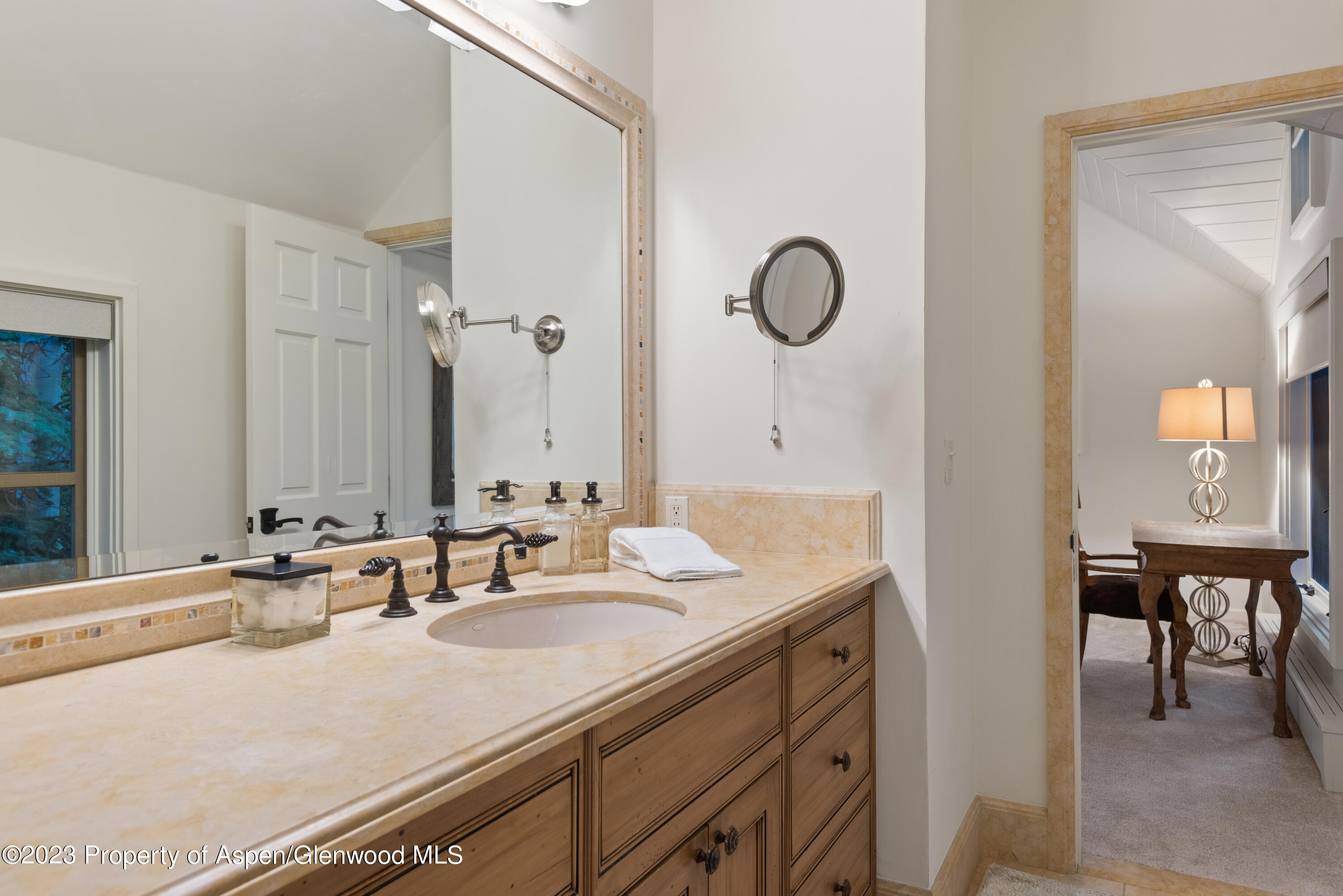 901 Ute Avenue Aspen CO 81611