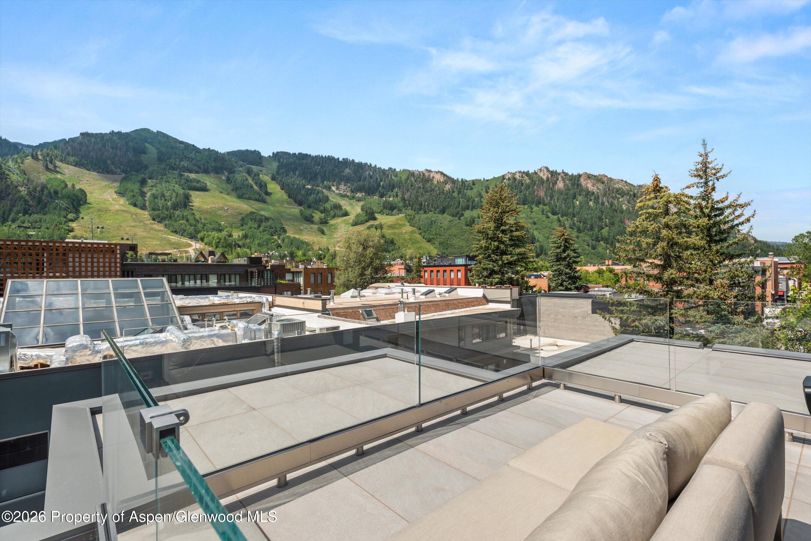 627 E Hopkins Avenue Aspen CO 81611