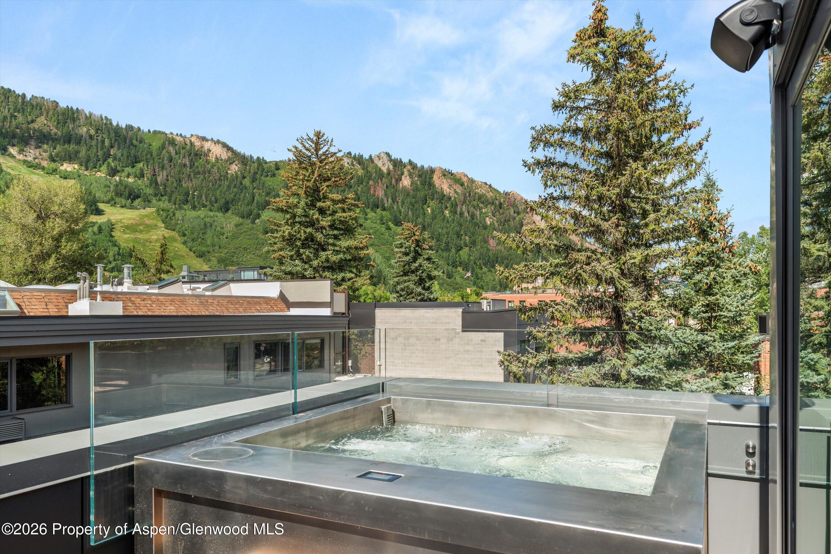 627 E Hopkins Avenue Aspen CO 81611
