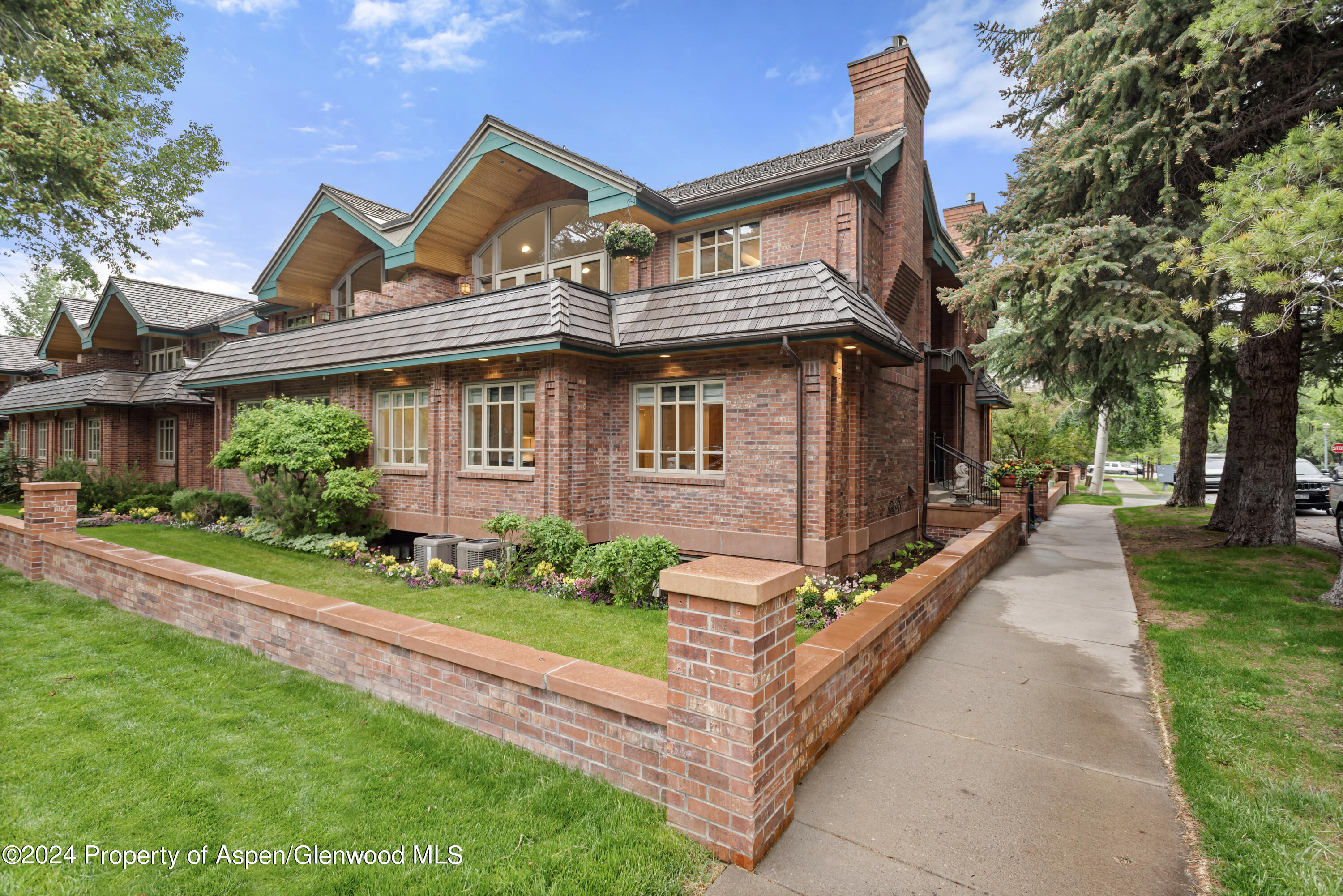 421 S West End Street Aspen CO 81611