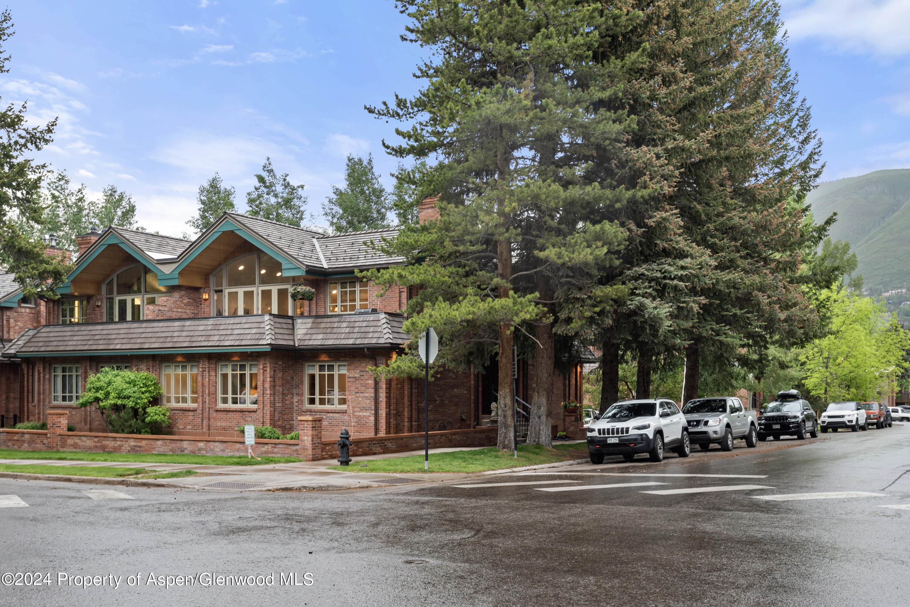 421 S West End Street Aspen CO 81611