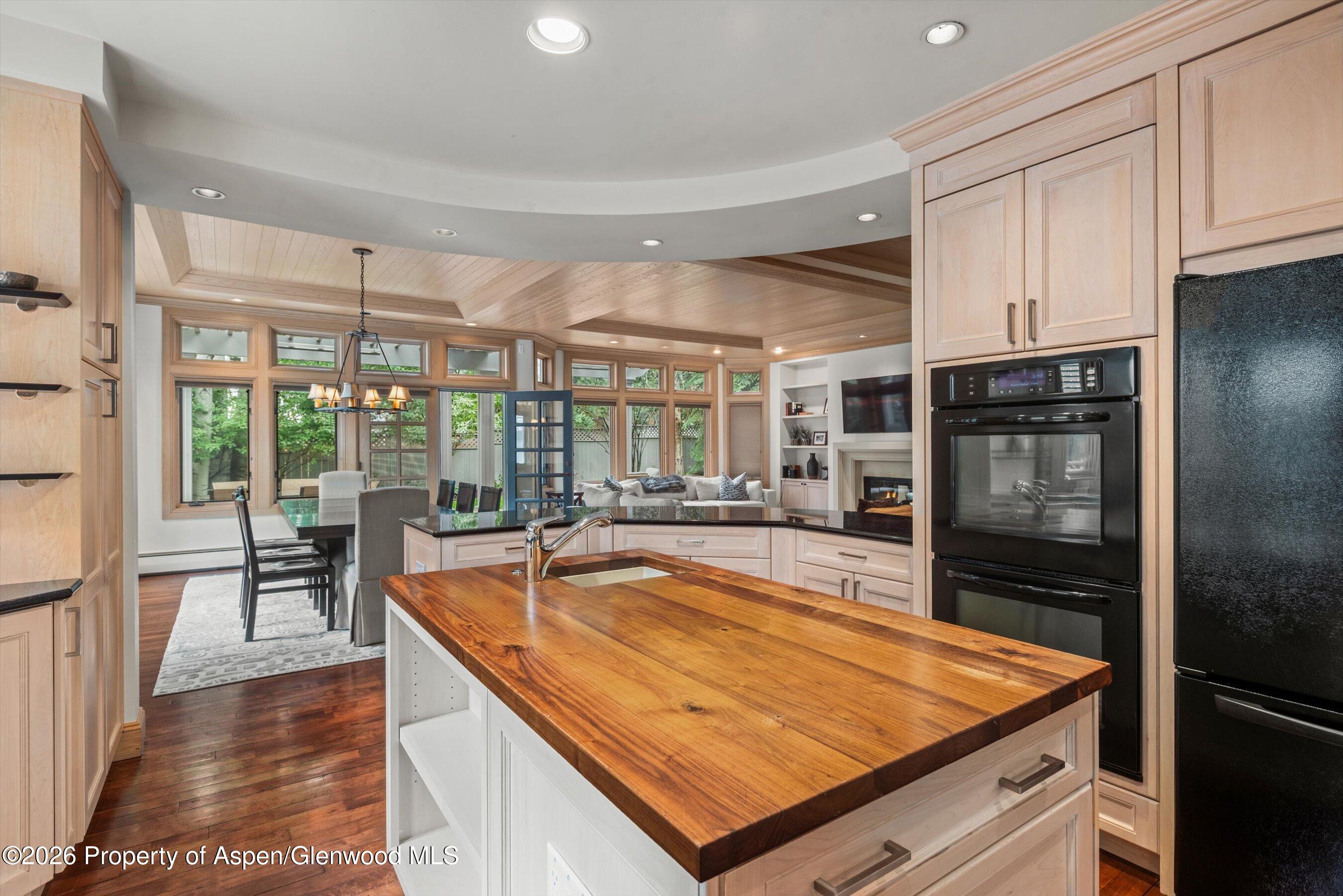 413 W Smuggler Street Aspen CO 81611