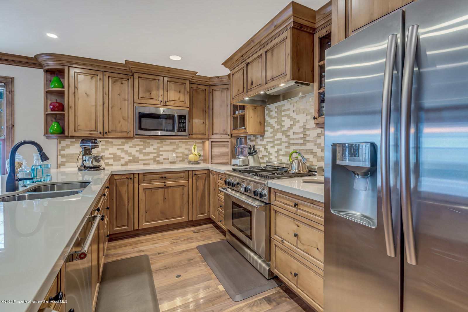 633 W Main Street Aspen CO 81611