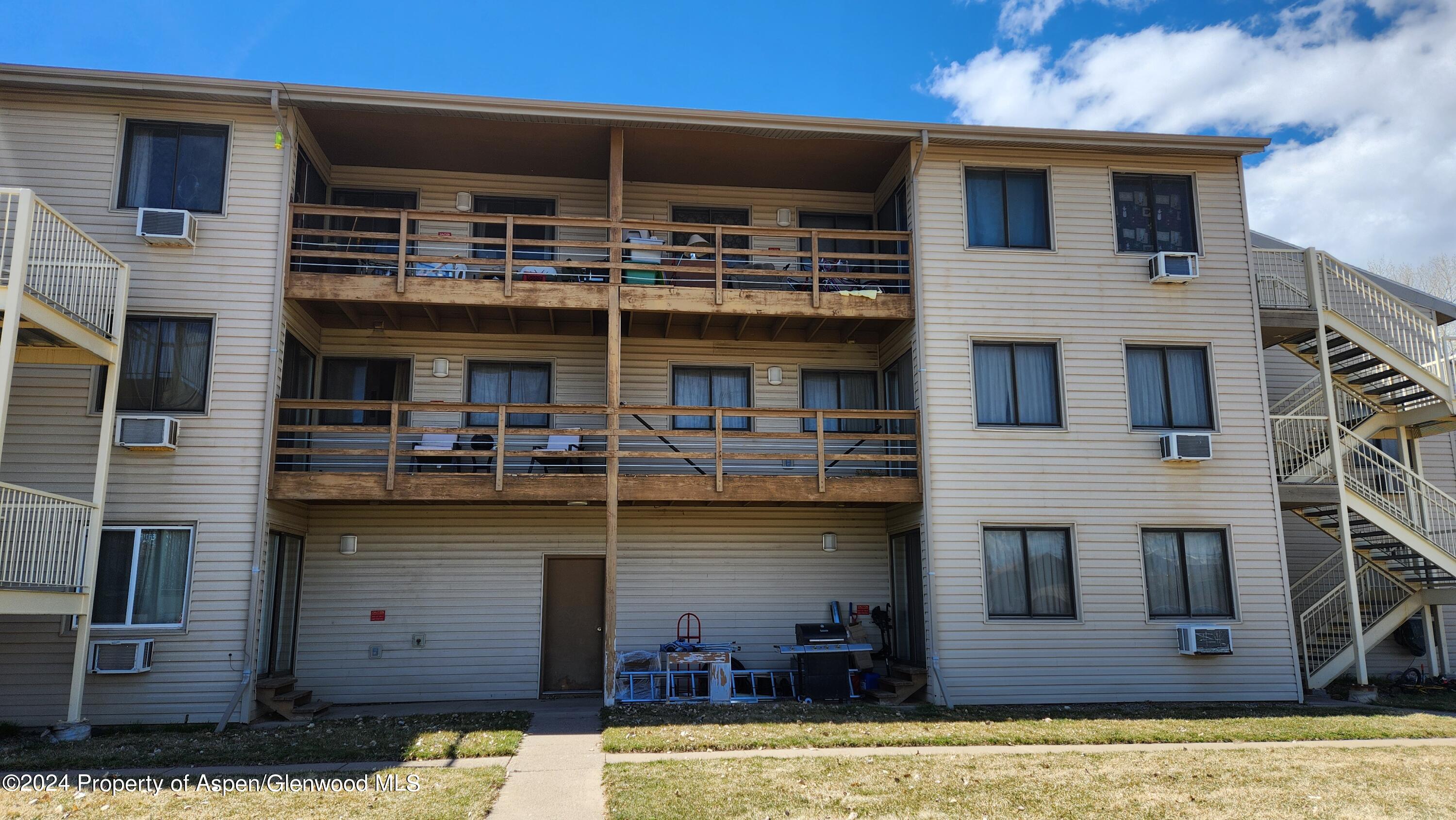 946 Wamsley Way Rifle CO 81650