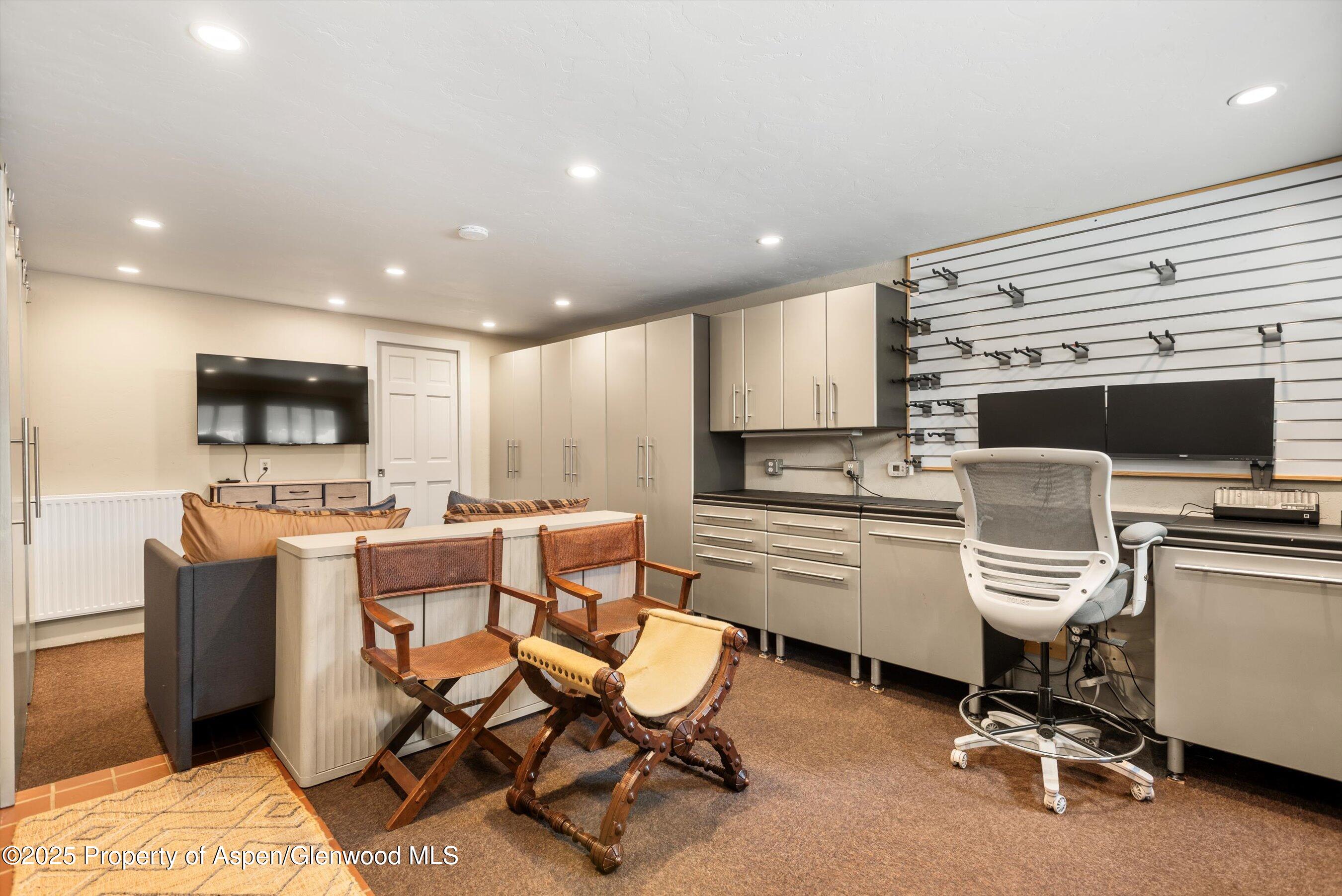 720 W Hopkins Avenue Aspen CO 81611