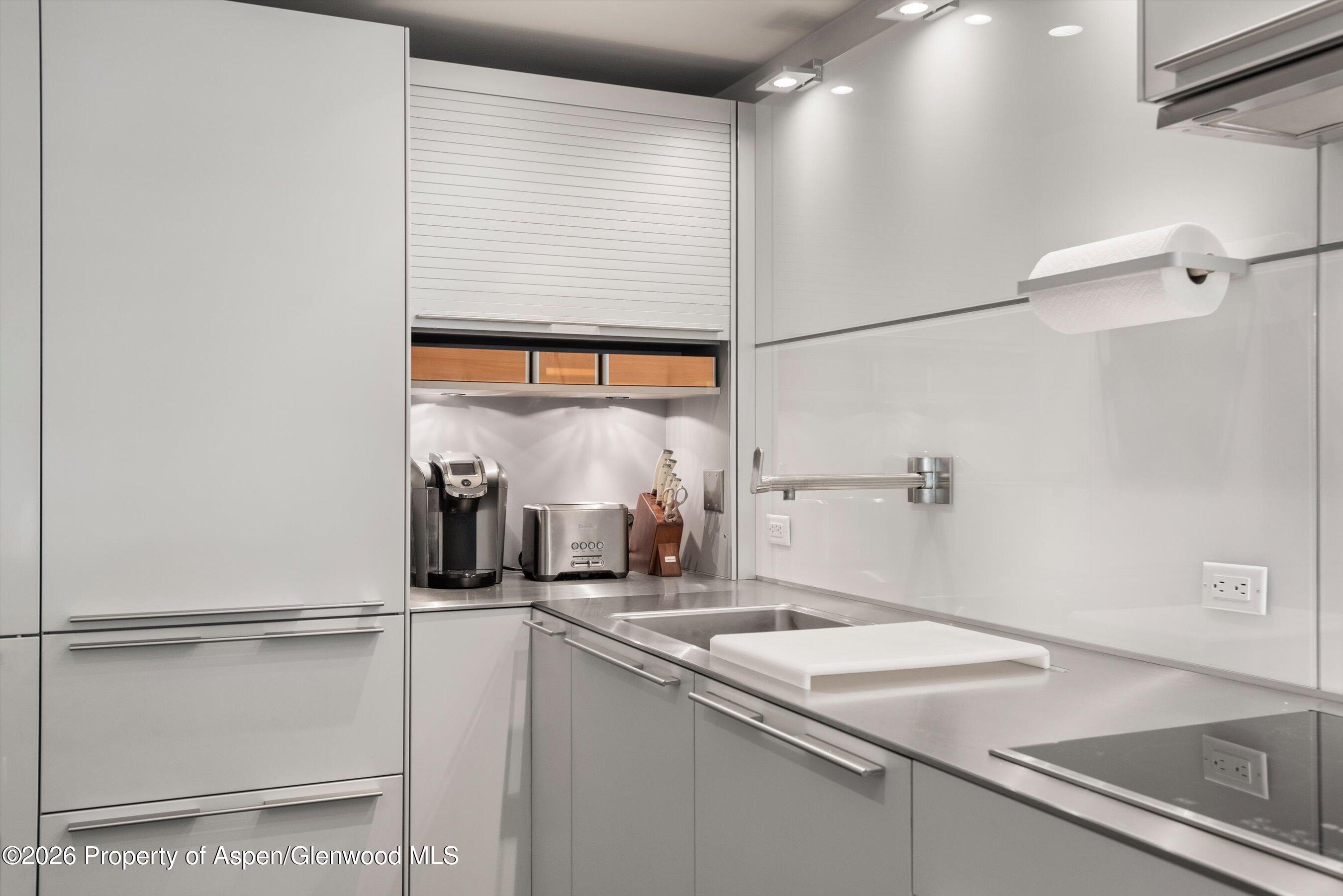 800 E Hopkins Avenue Aspen CO 81611