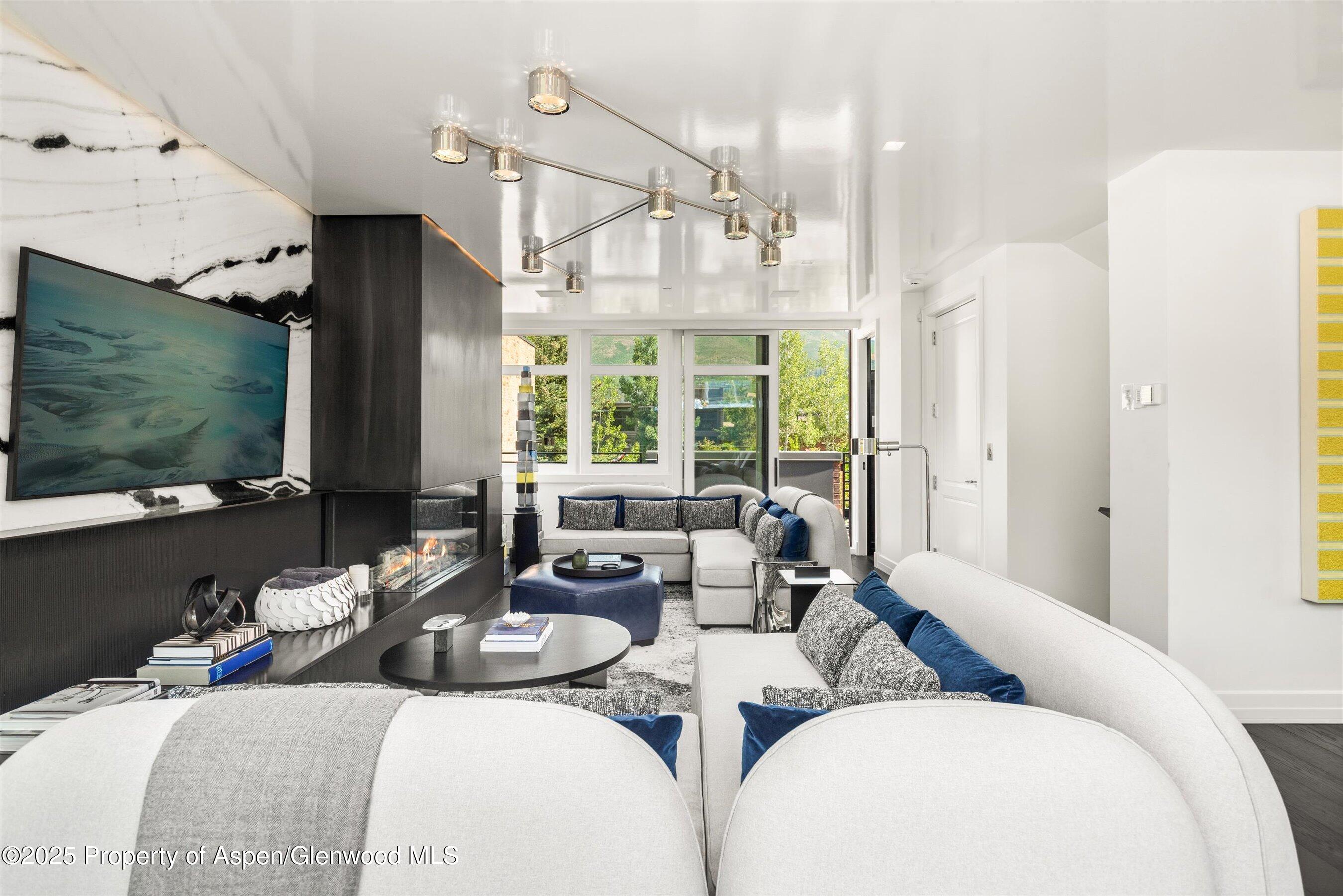 627 E Hopkins Avenue Aspen CO 81611