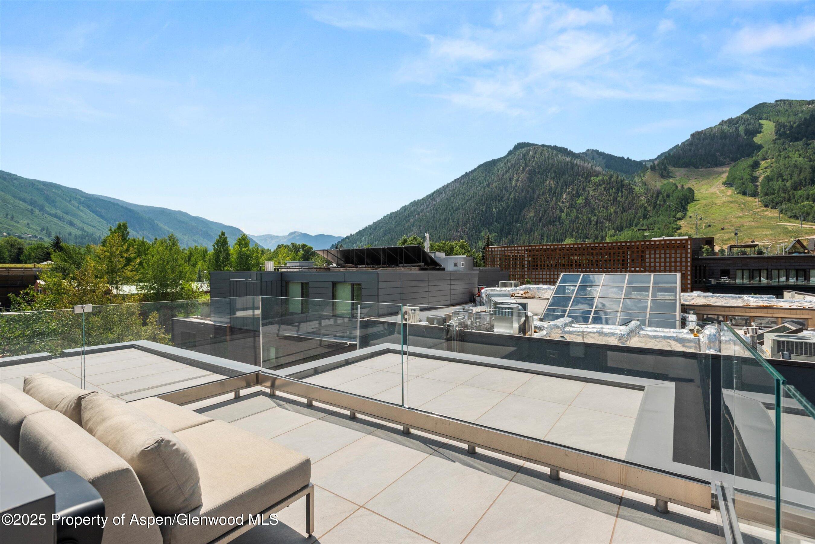 627 E Hopkins Avenue Aspen CO 81611