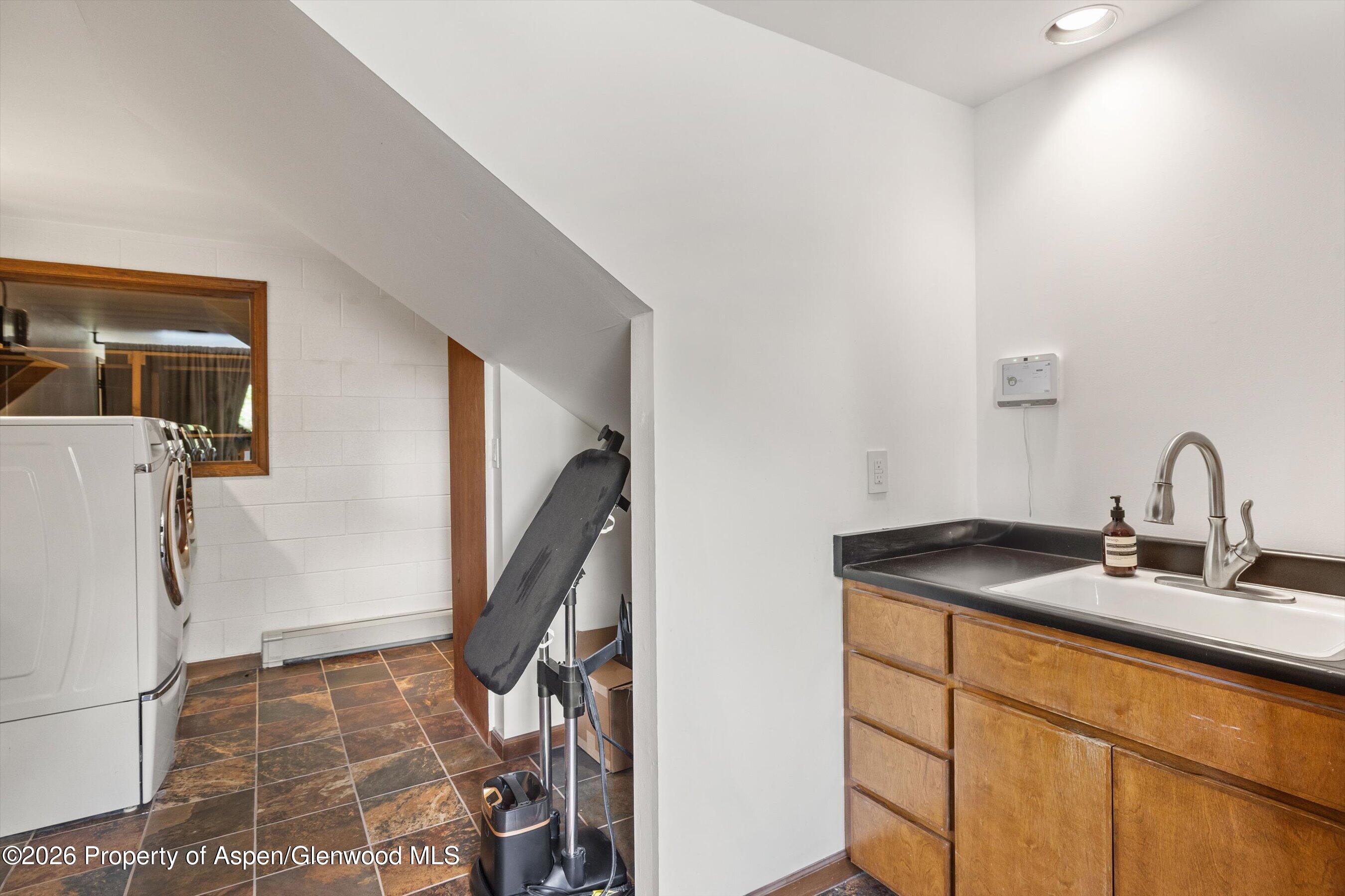 2227 Juniper Hill Road Aspen CO 81611