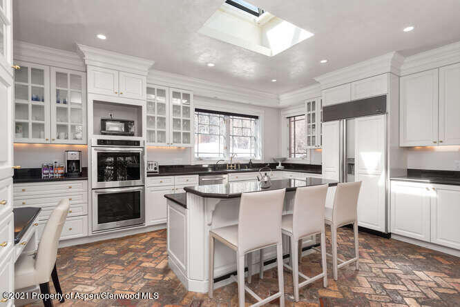 825 Ute Avenue Aspen CO 81611