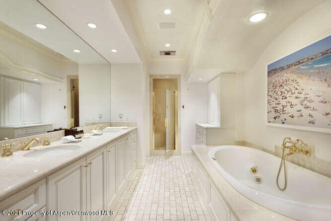 825 Ute Avenue Aspen CO 81611