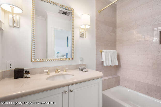 825 Ute Avenue Aspen CO 81611