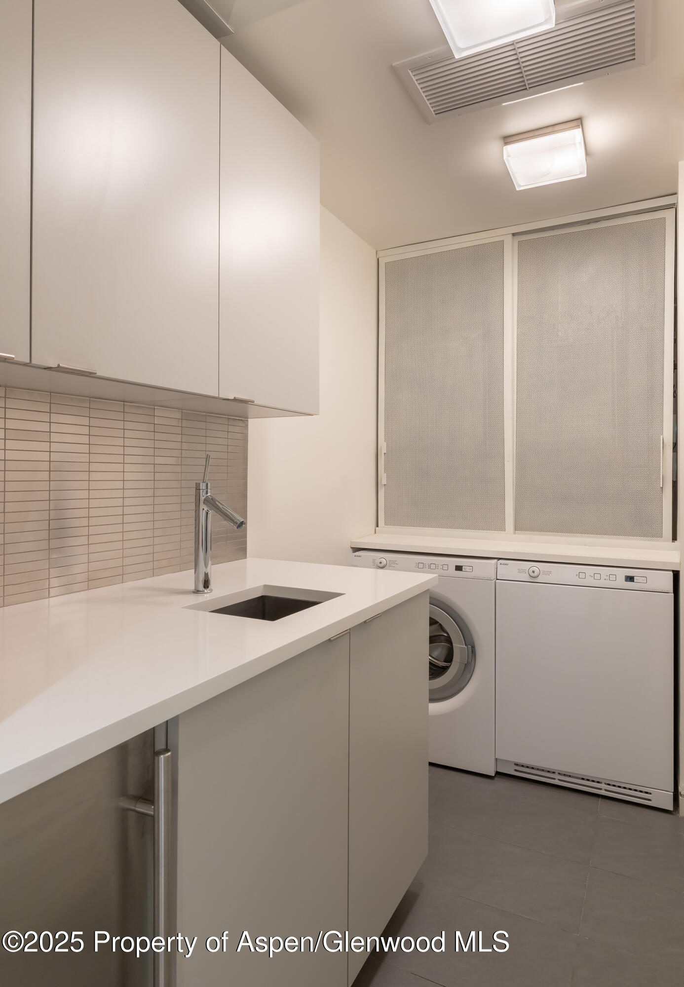 100 E Cooper Avenue Aspen CO 81611