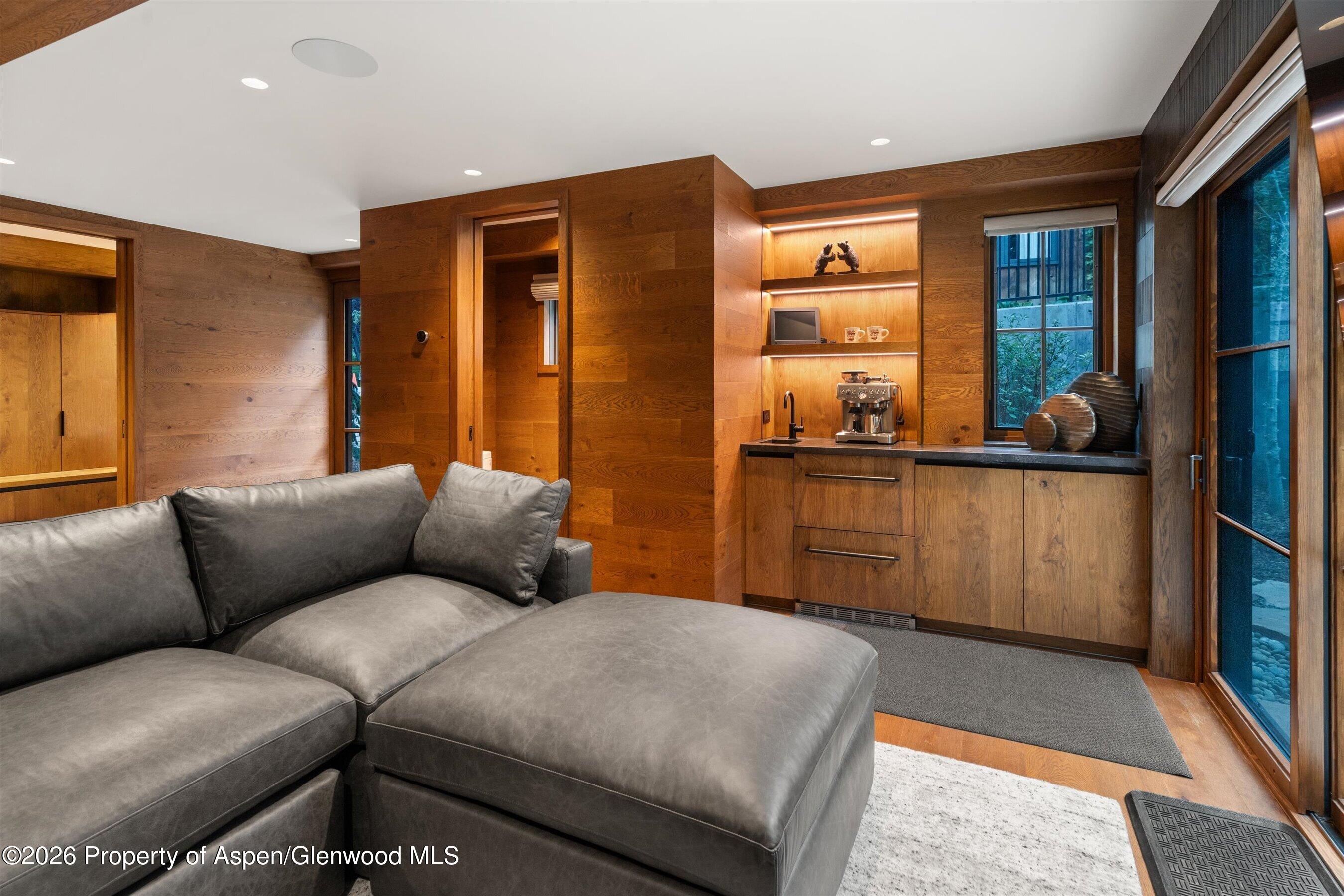 312 W Hyman Avenue Aspen CO 81611