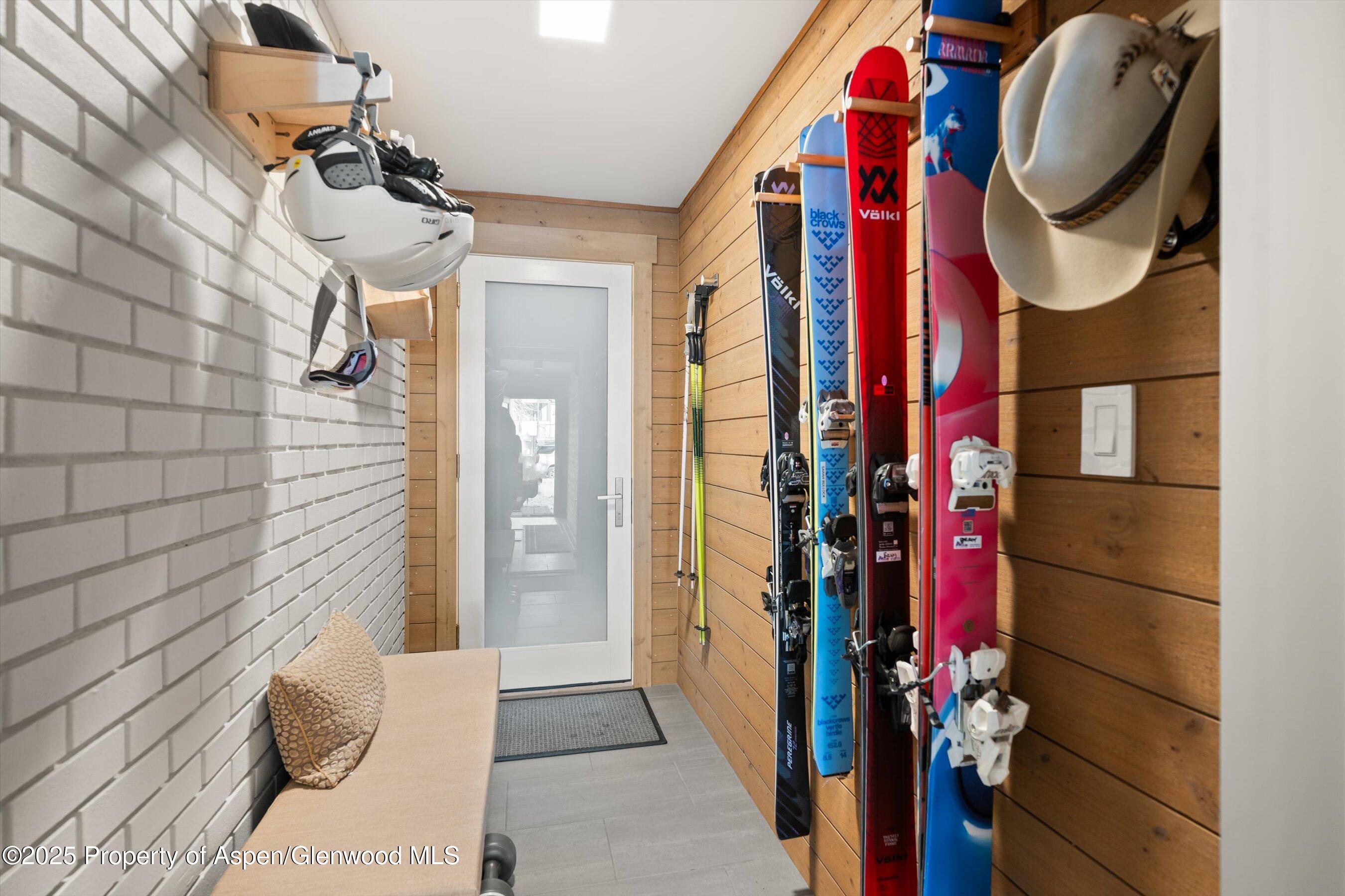 1001 E Cooper Avenue Aspen CO 81611