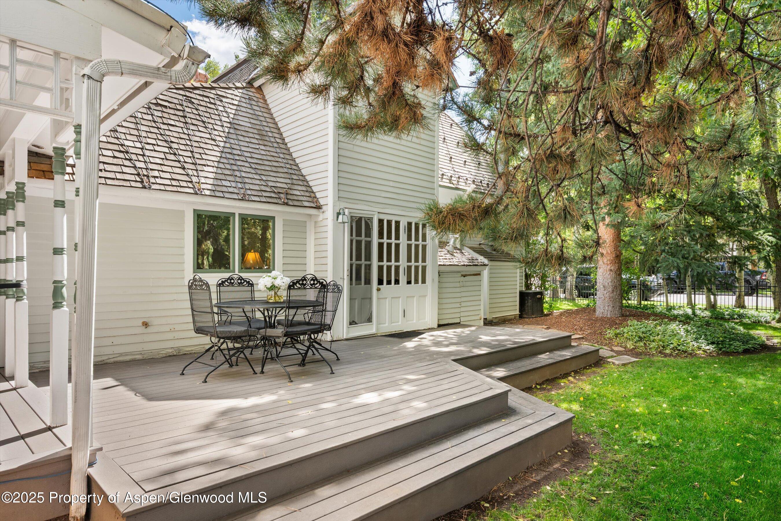 200 W Hopkins Avenue Aspen CO 81611