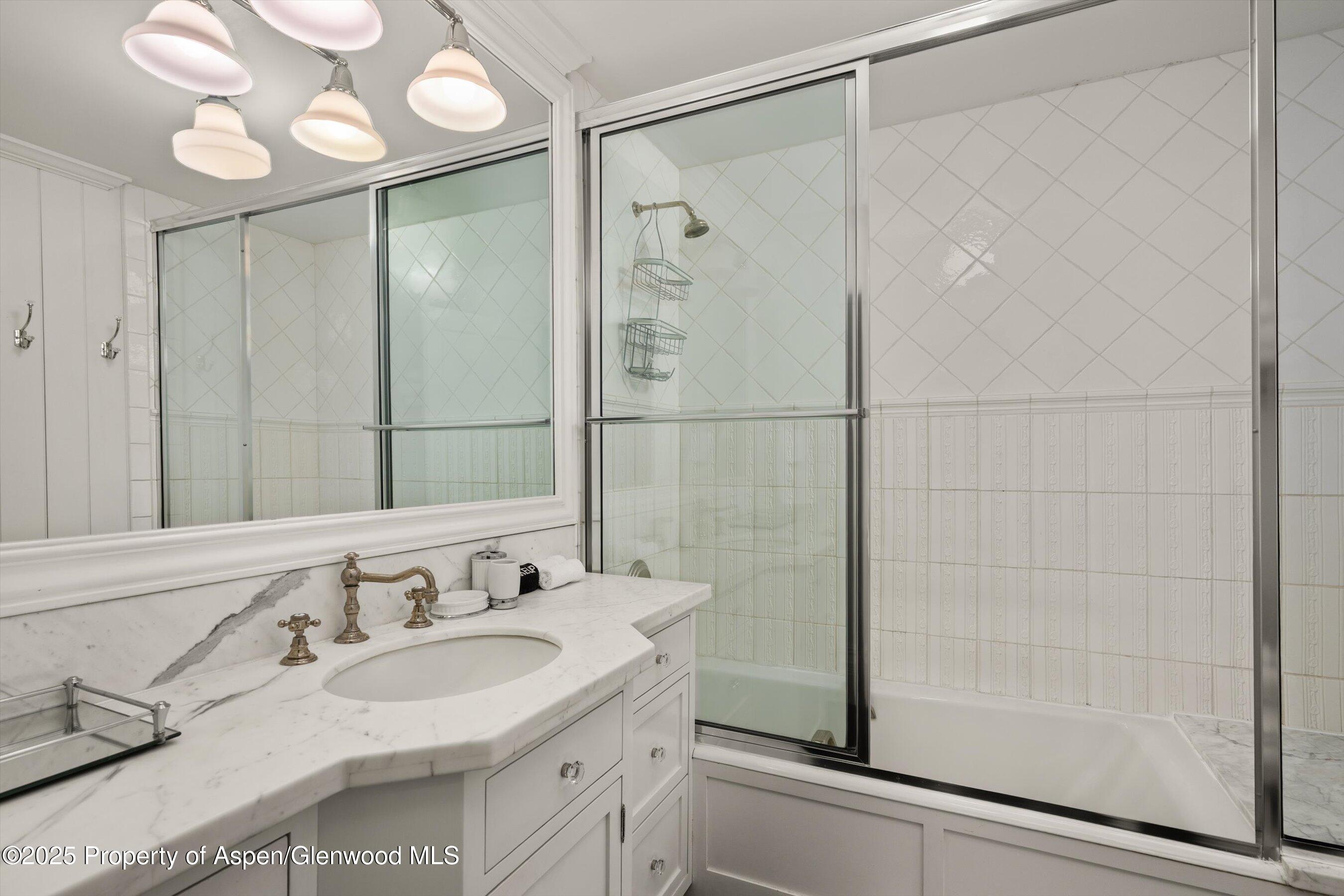 200 W Hopkins Avenue Aspen CO 81611