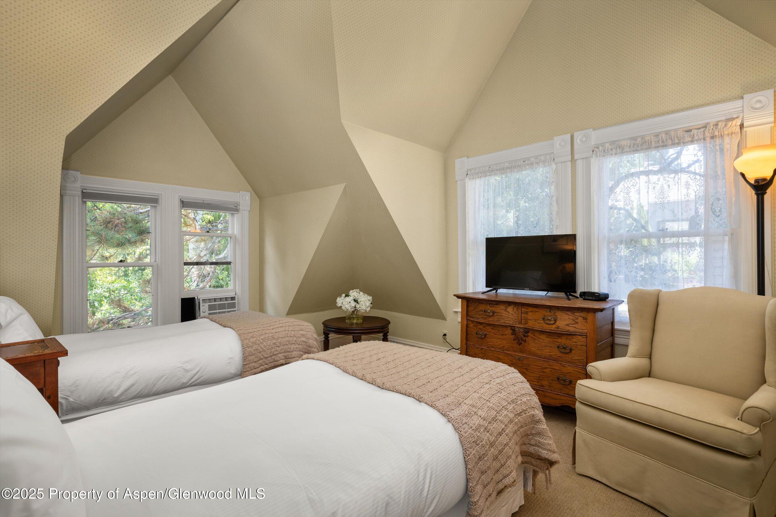 200 W Hopkins Avenue Aspen CO 81611