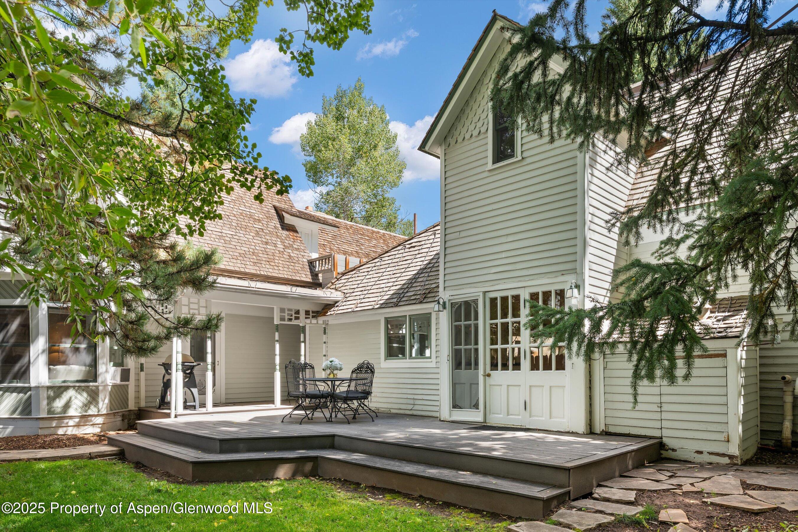 200 W Hopkins Avenue Aspen CO 81611