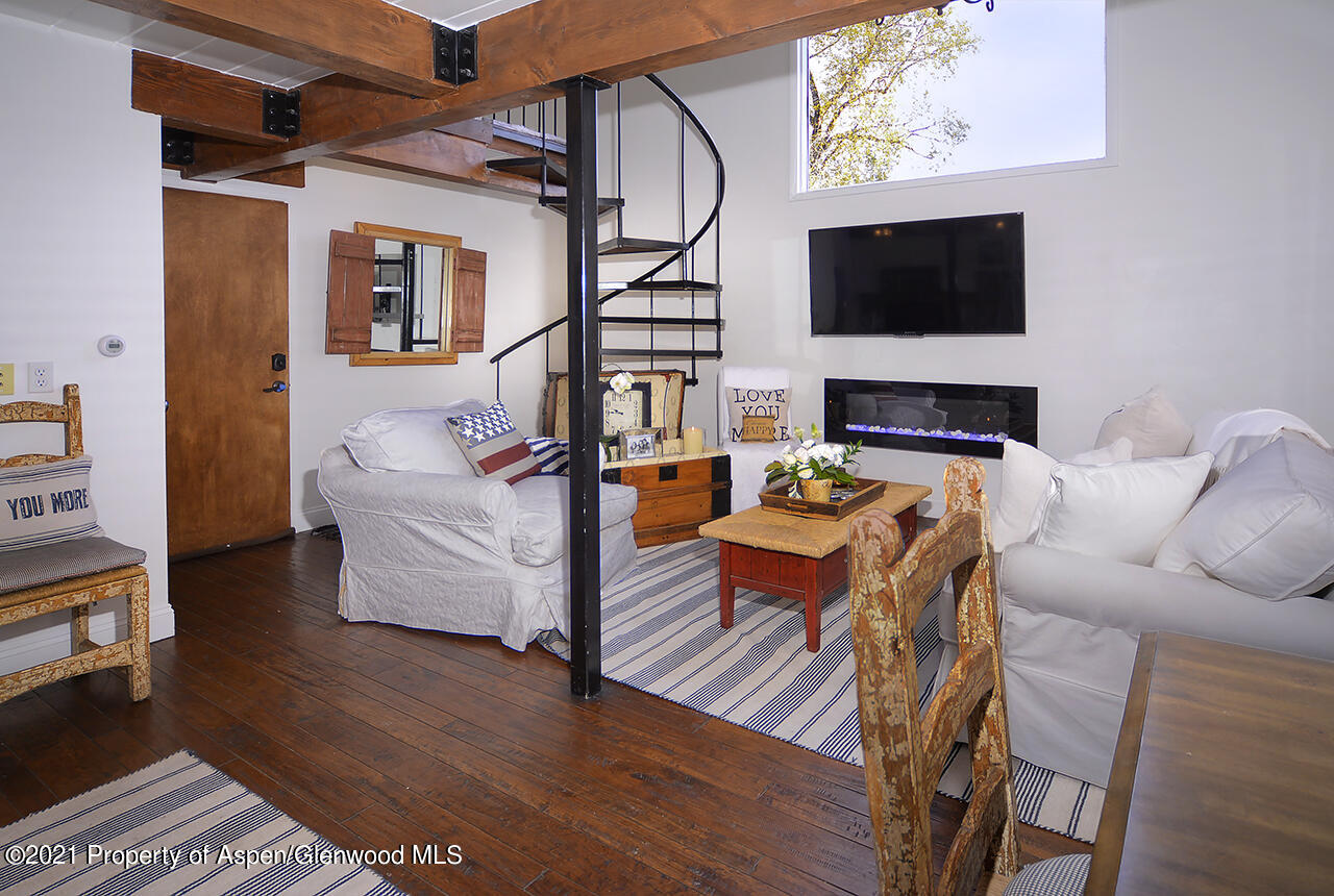 1024 E Cooper Aspen CO 81611