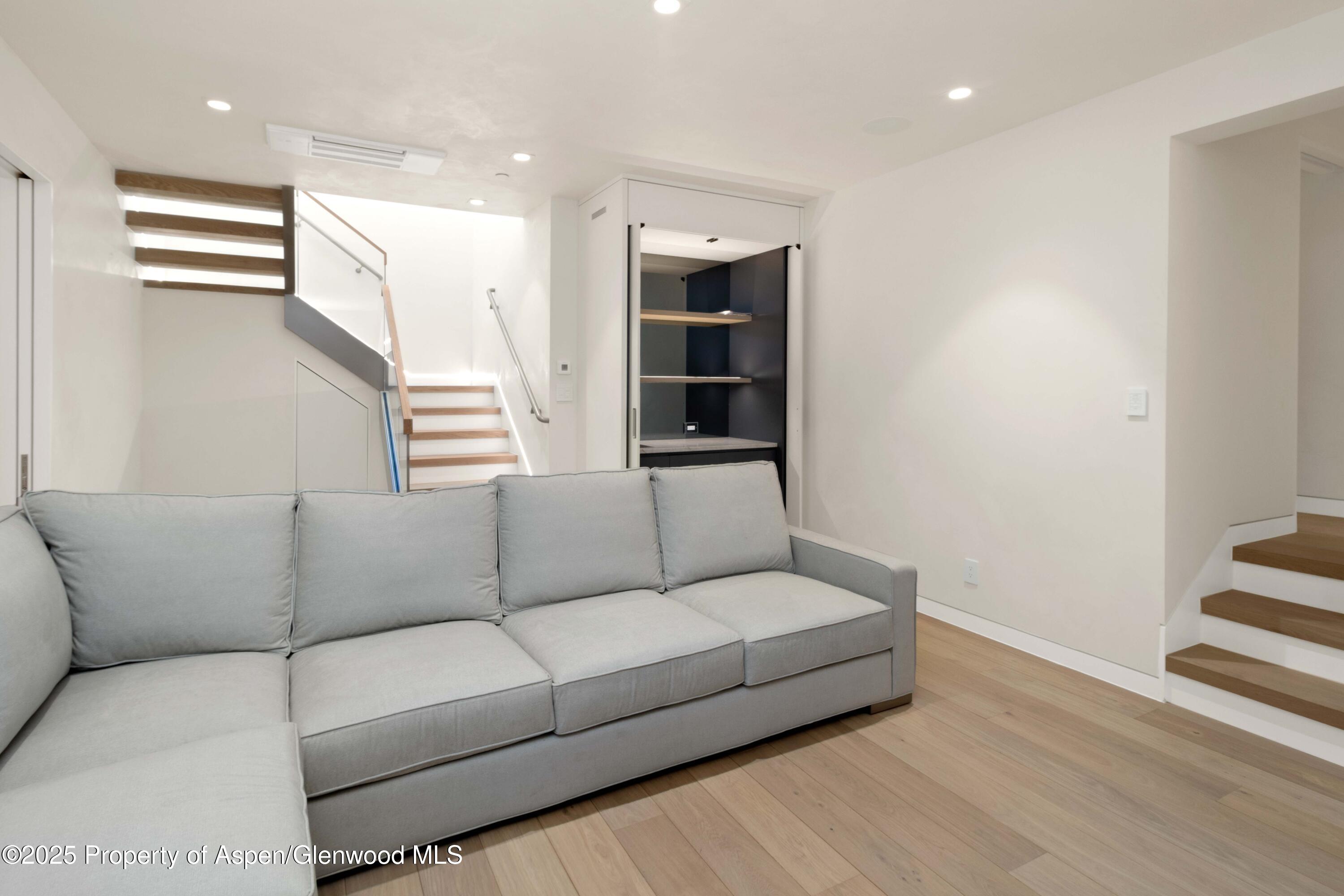 211 W Main Street Aspen CO 81611