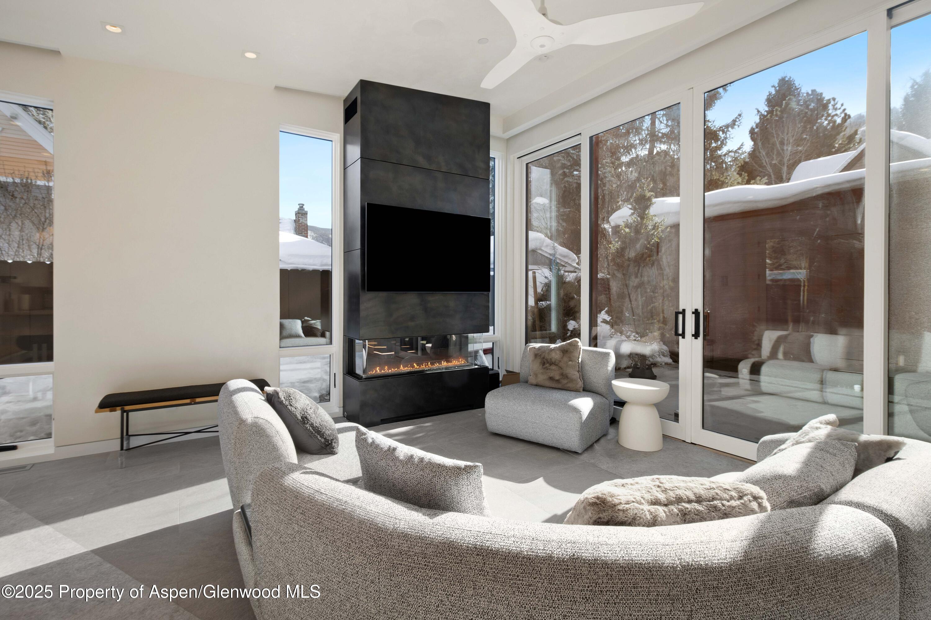 211 W Main Street Aspen CO 81611