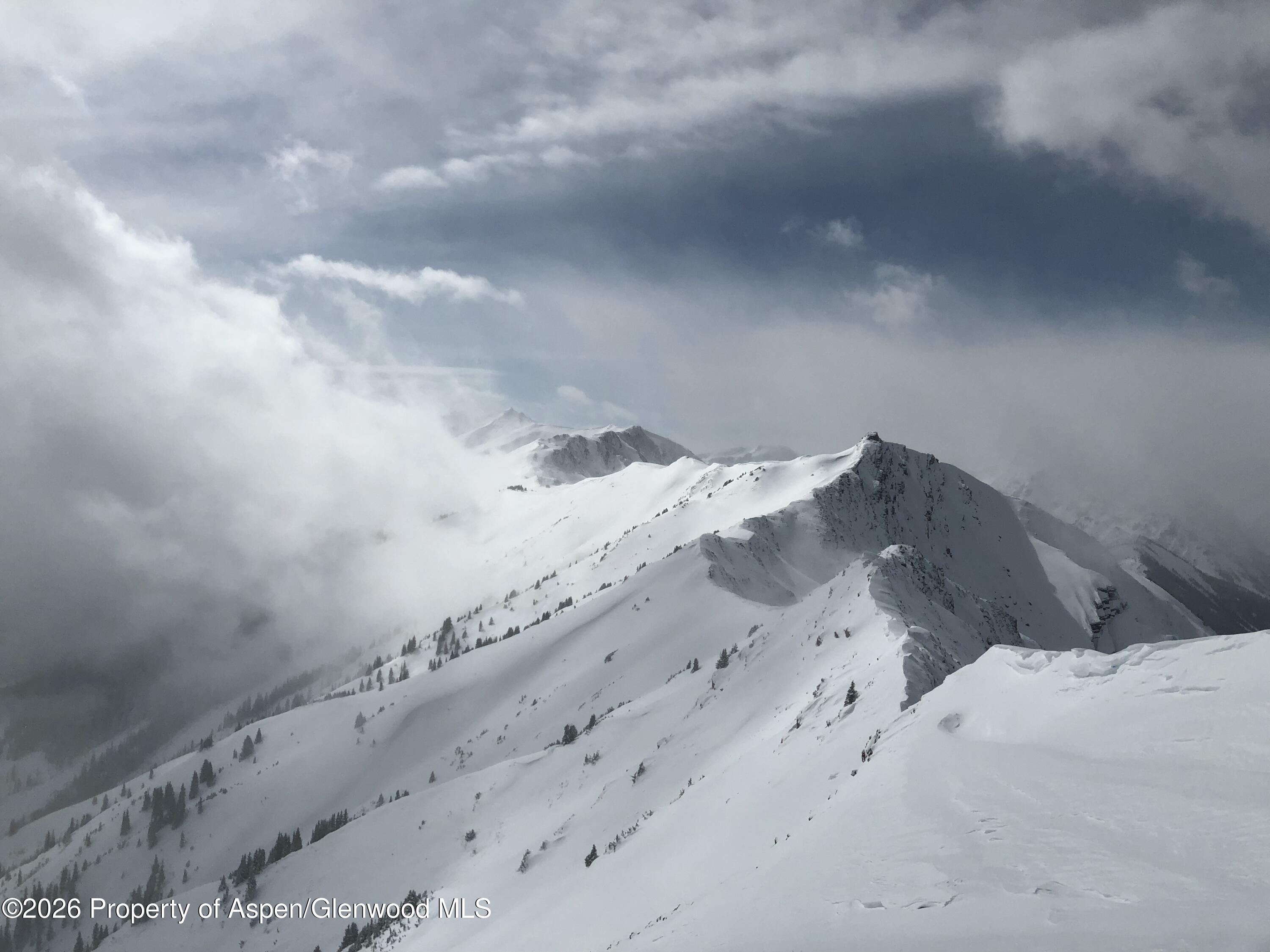 Aspen CO, 0075 Prospector Road, Unit 8105-10